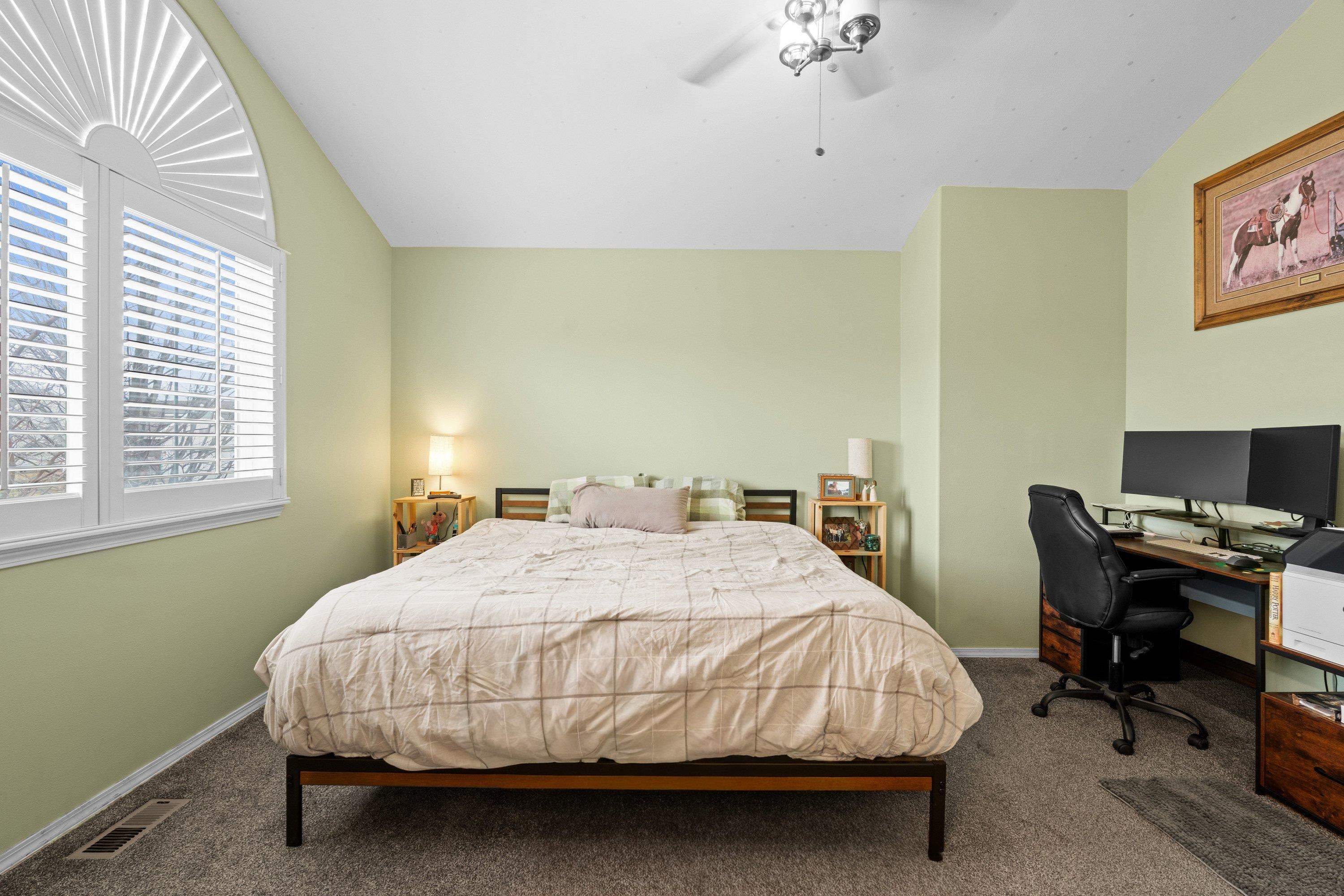 2116 N Tschirley Rd - Photo 22