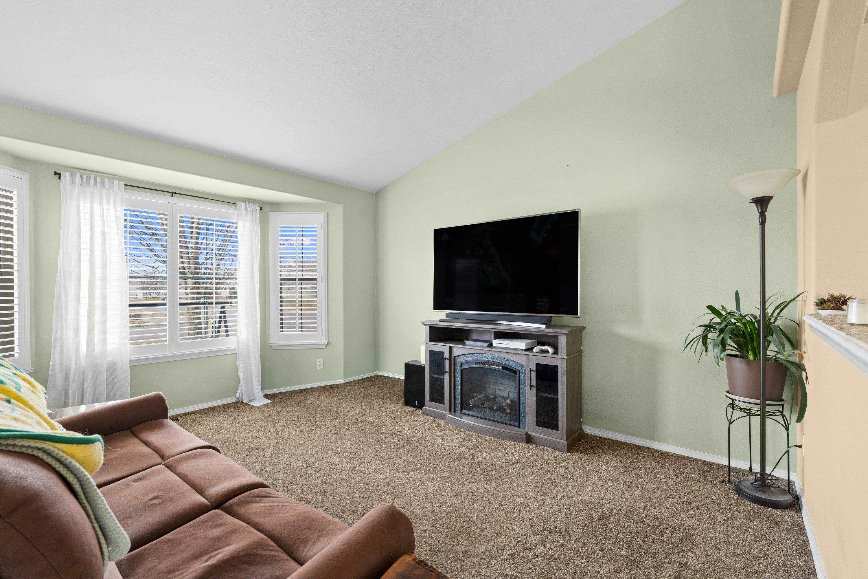 2116 N Tschirley Rd - Photo 5