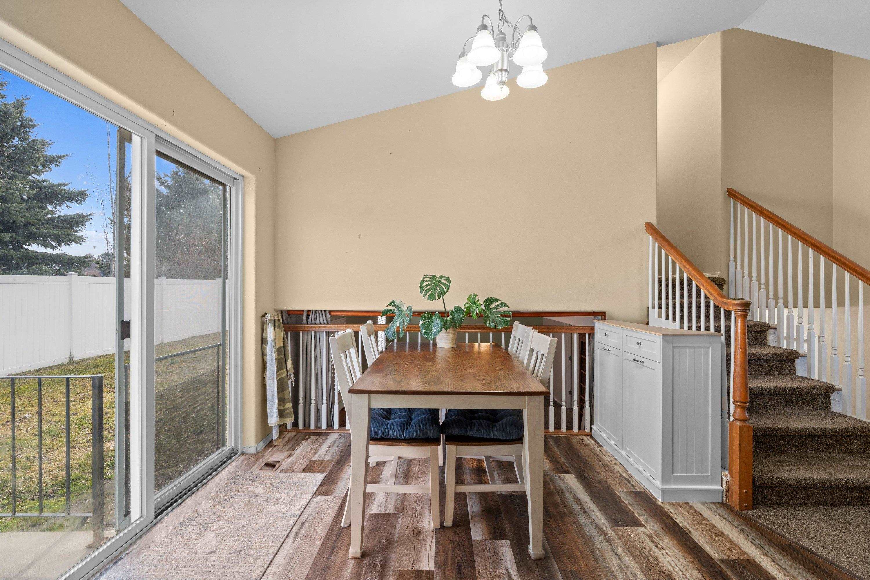 2116 N Tschirley Rd - Photo 10