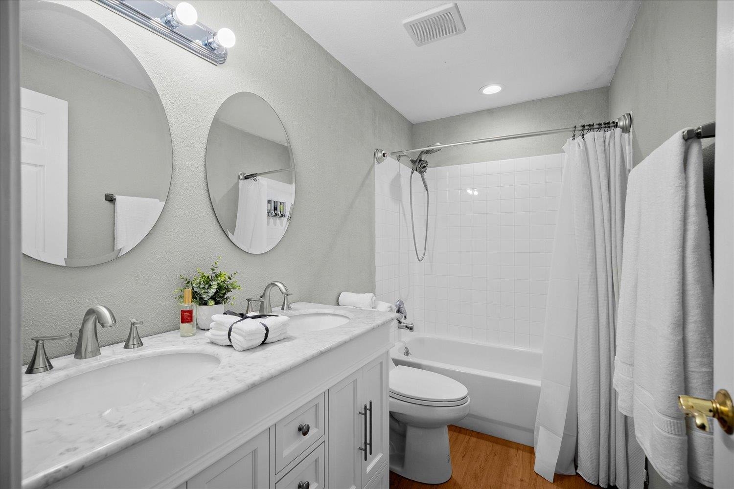 102 E Weile Ave - Photo 15