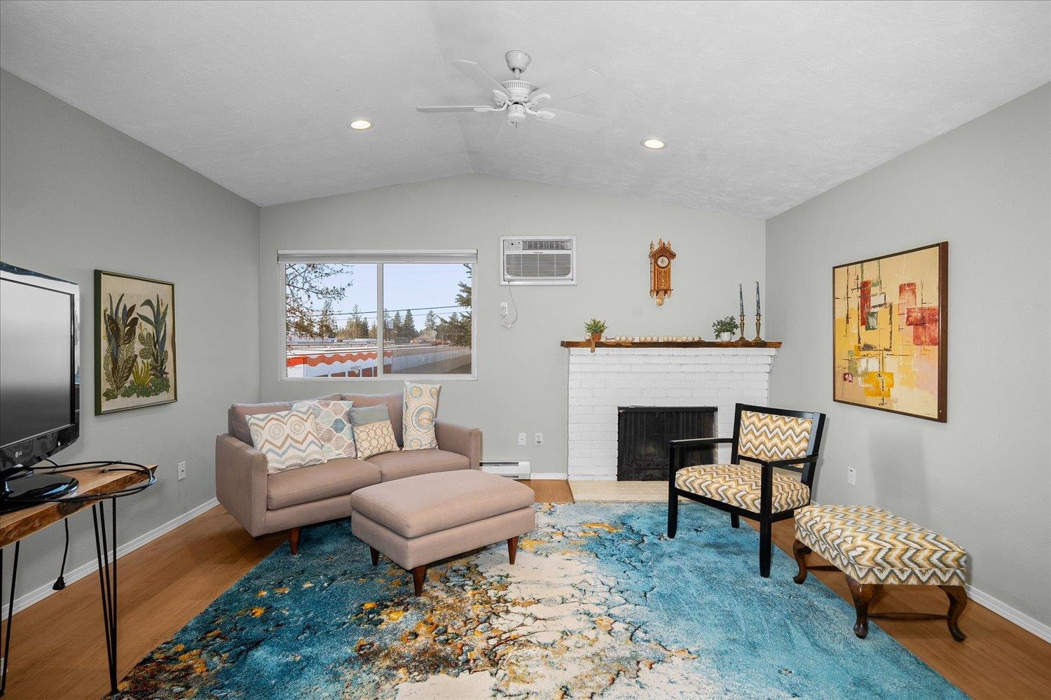 102 E Weile Ave - Photo 6