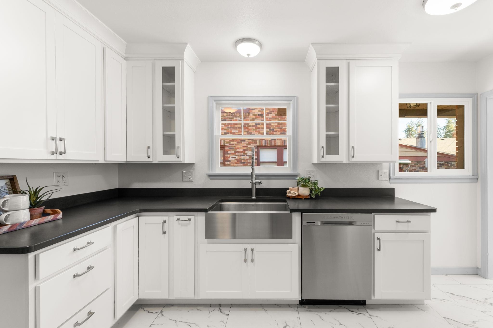 411 W 26th Ave - Photo 9