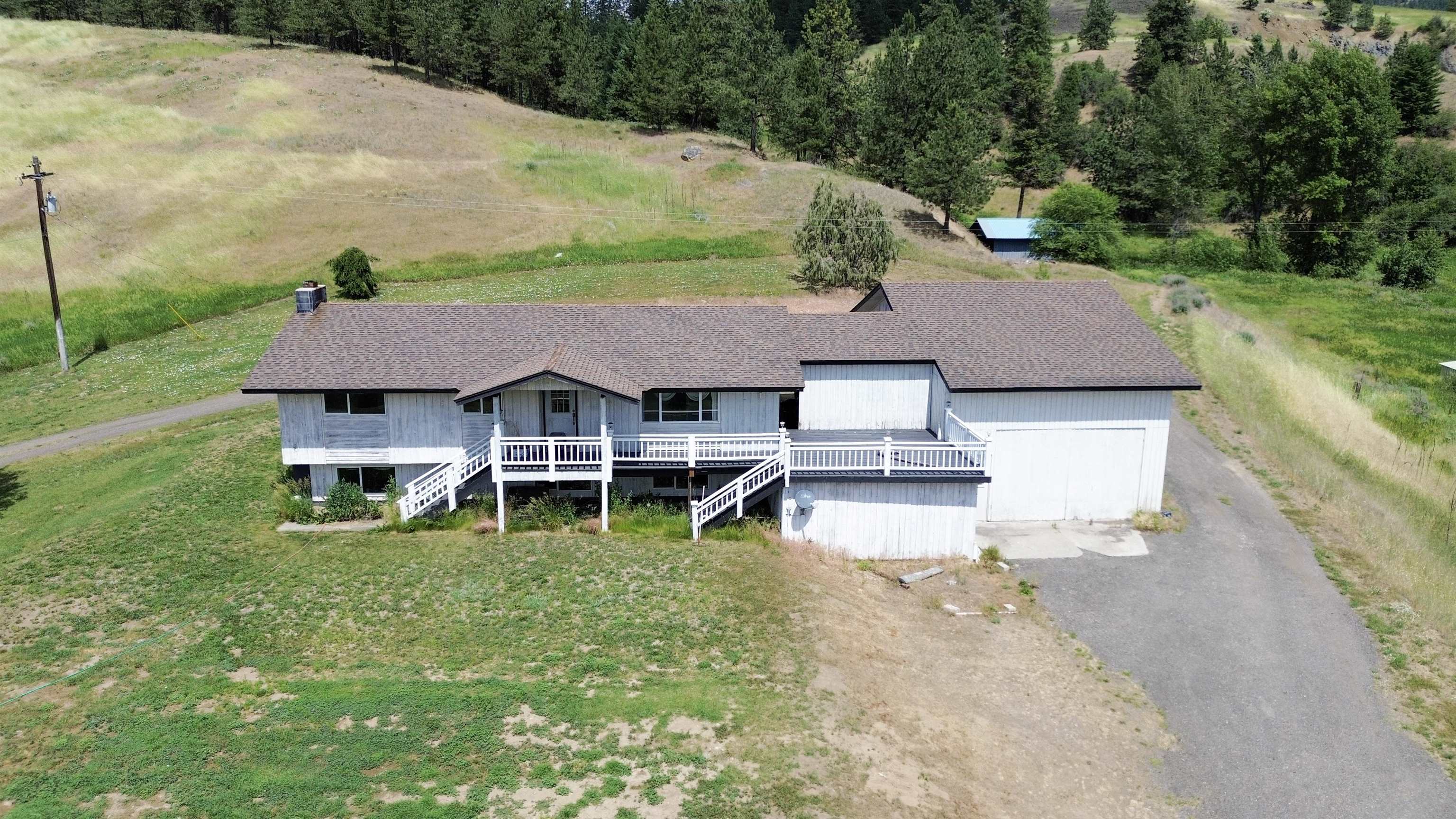598 N 395 Hwy - Photo 1