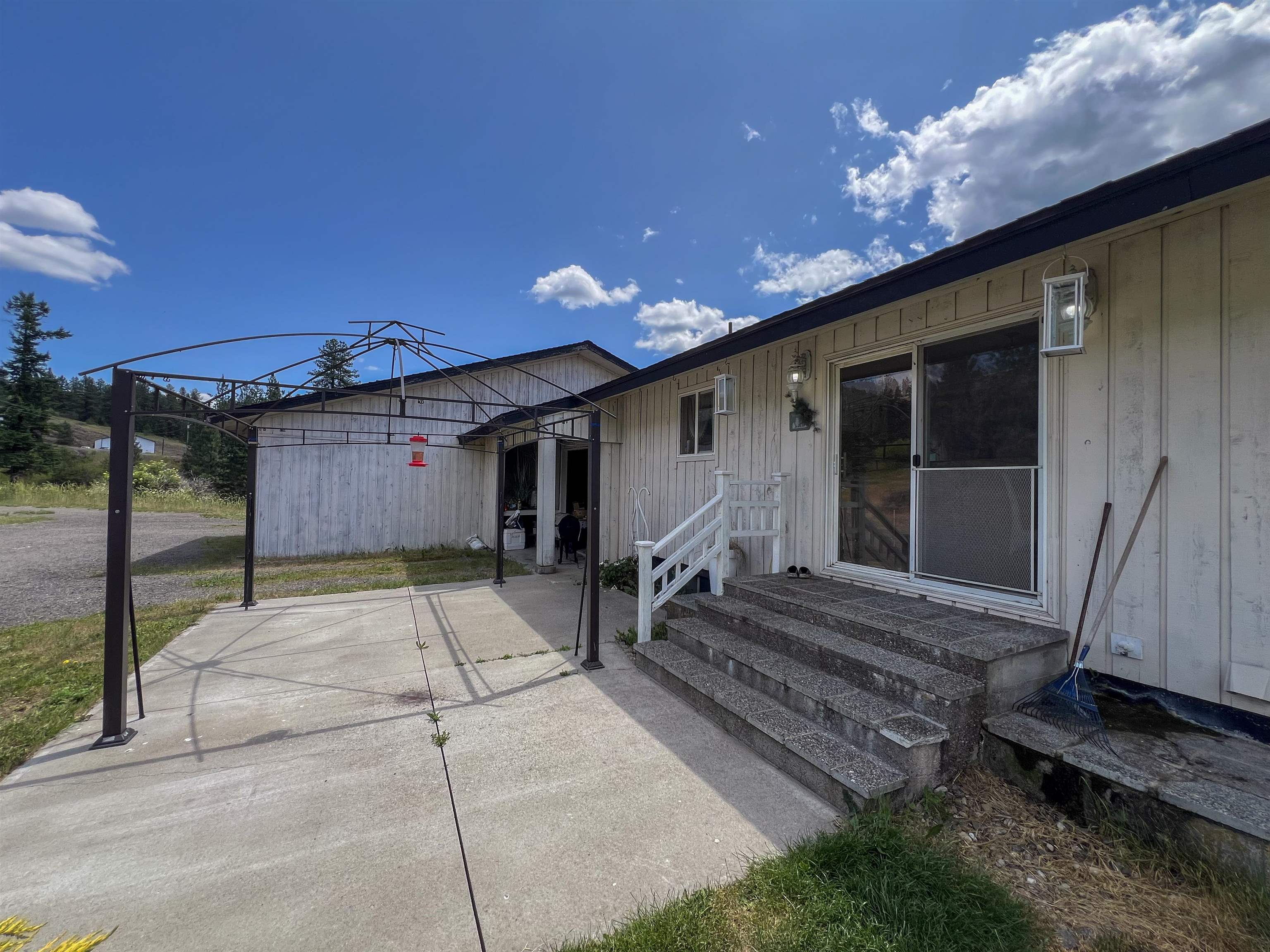 598 N 395 Hwy - Photo 38