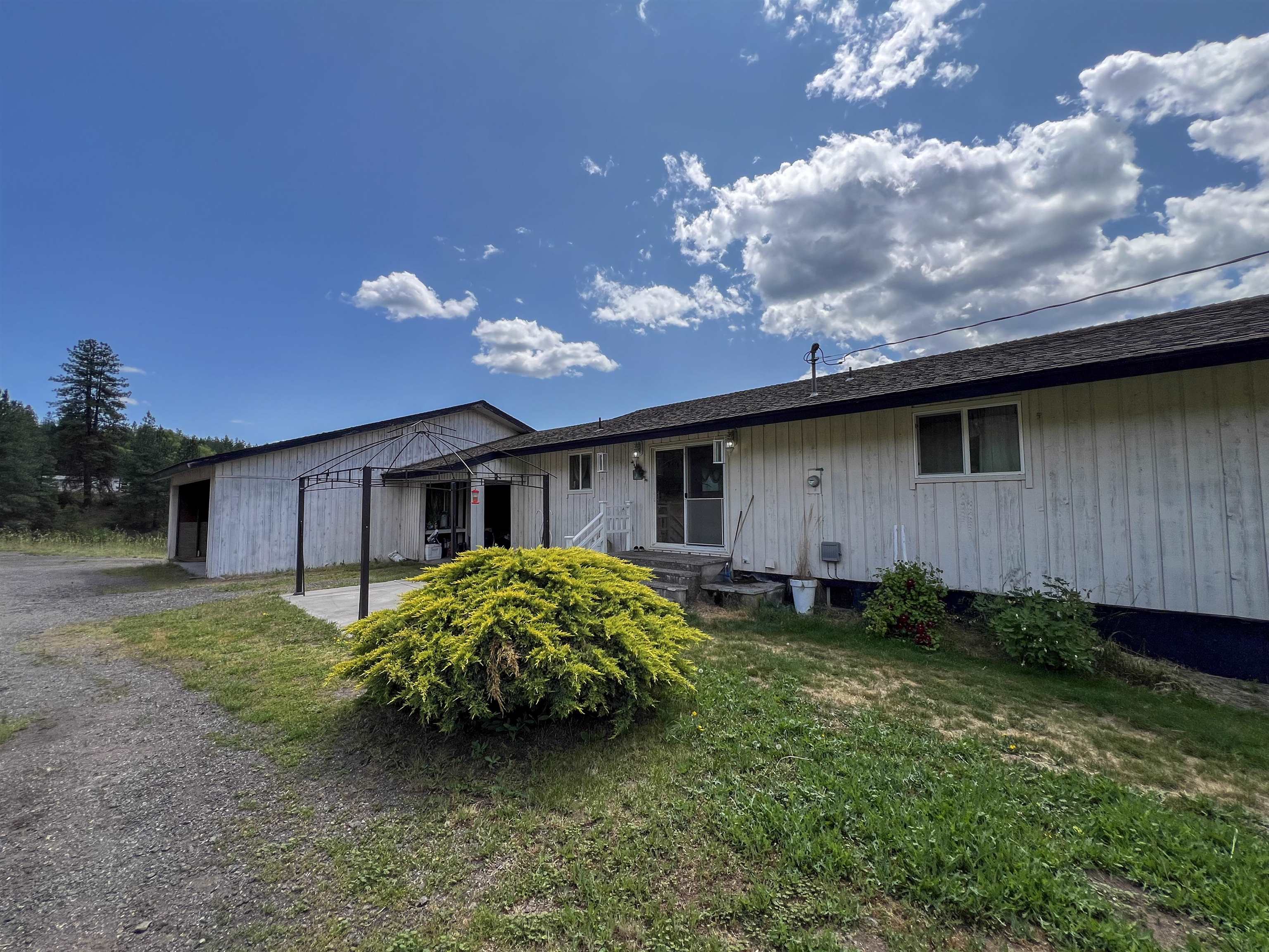 598 N 395 Hwy - Photo 39