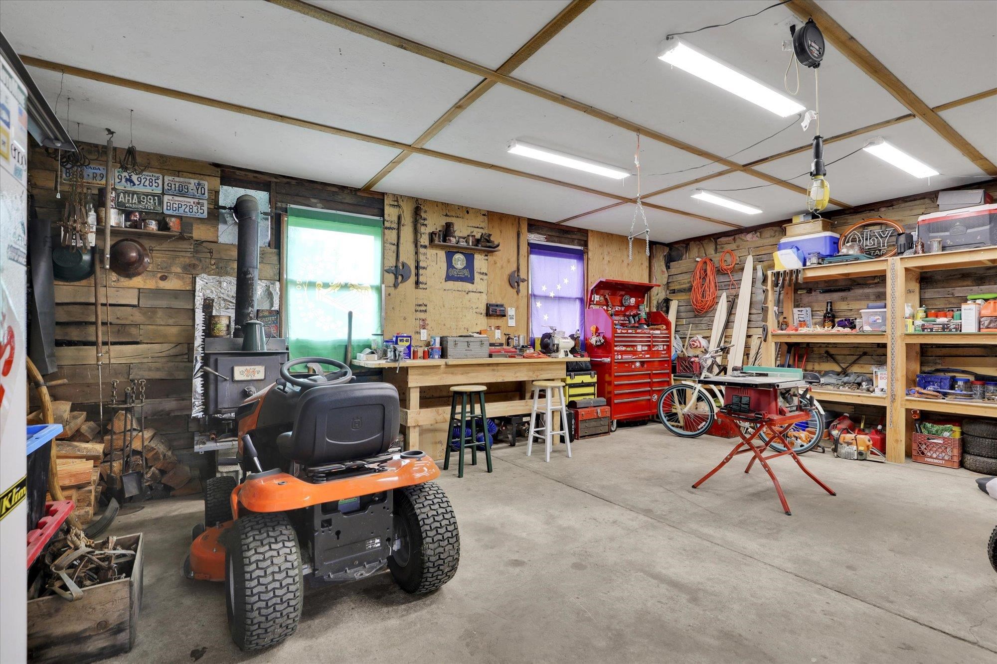 212 MATHEWS St - Photo 20