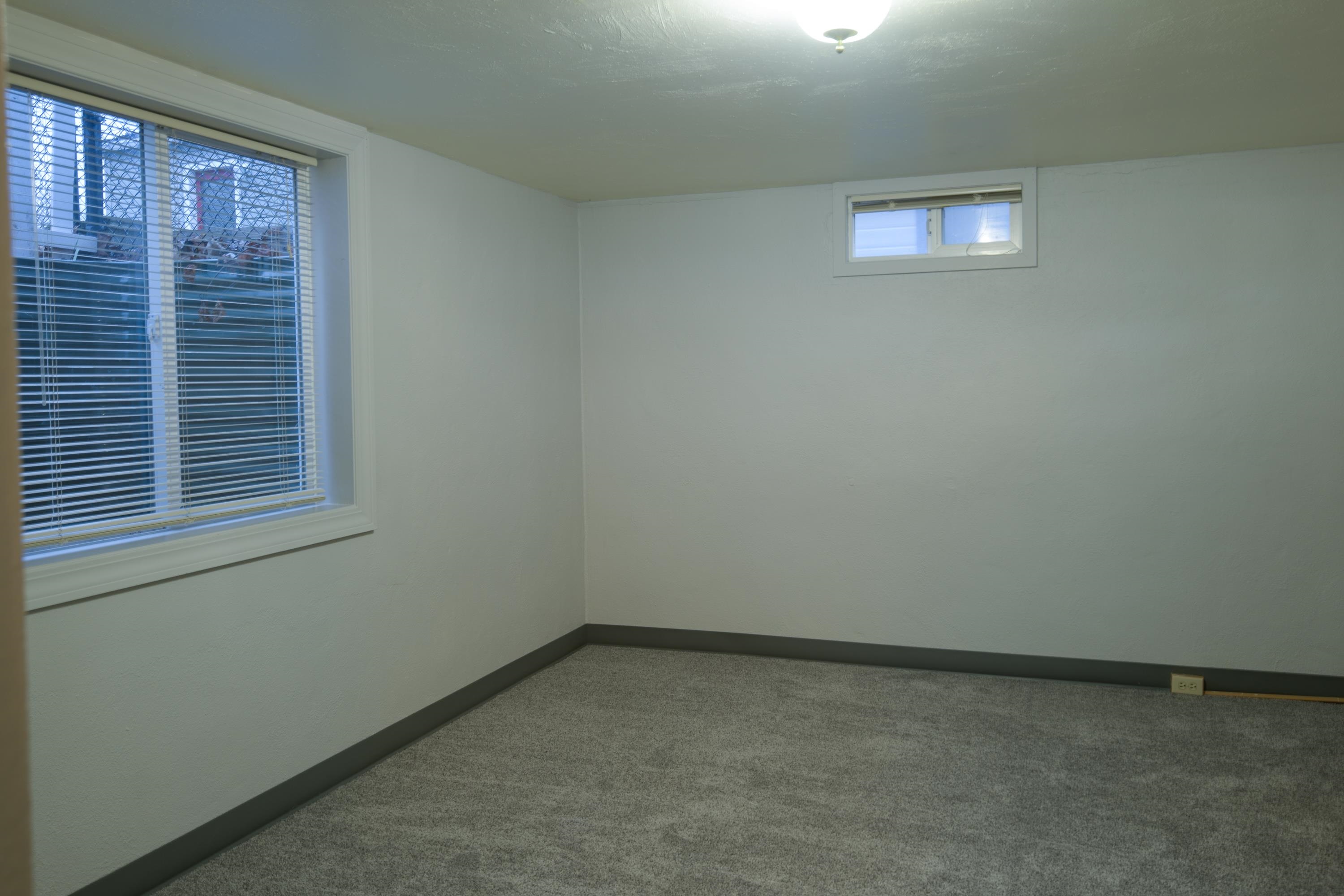 4104 N ELM St - Photo 15