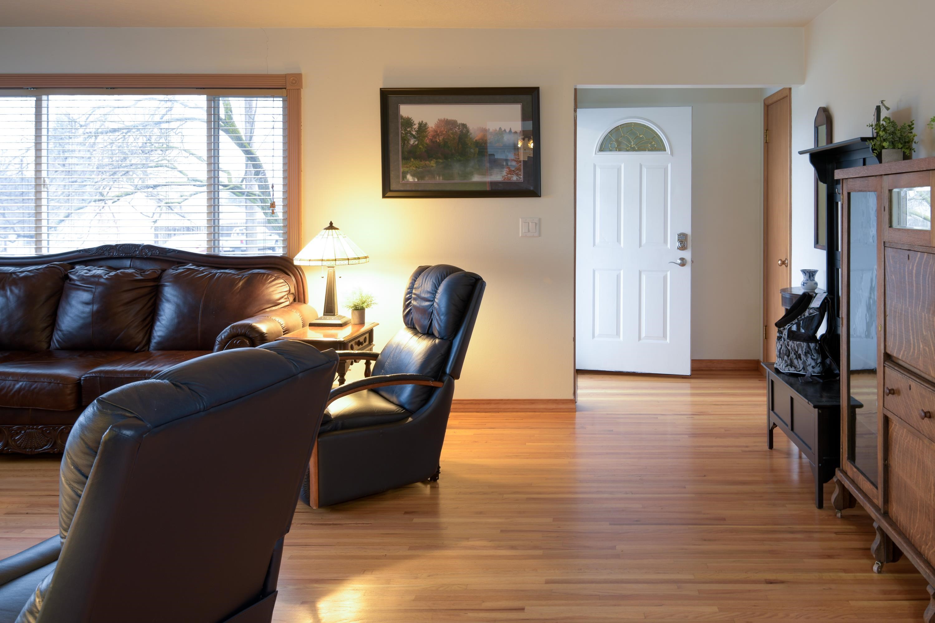 4104 N ELM St - Photo 4