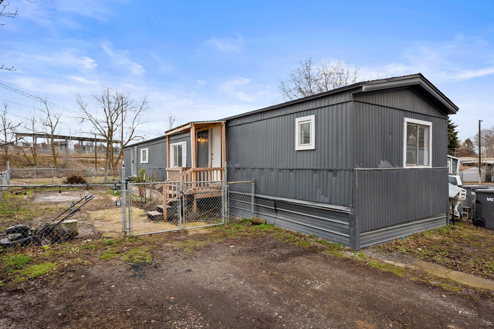 11920 E MANSFIELD Ave - Photo 1