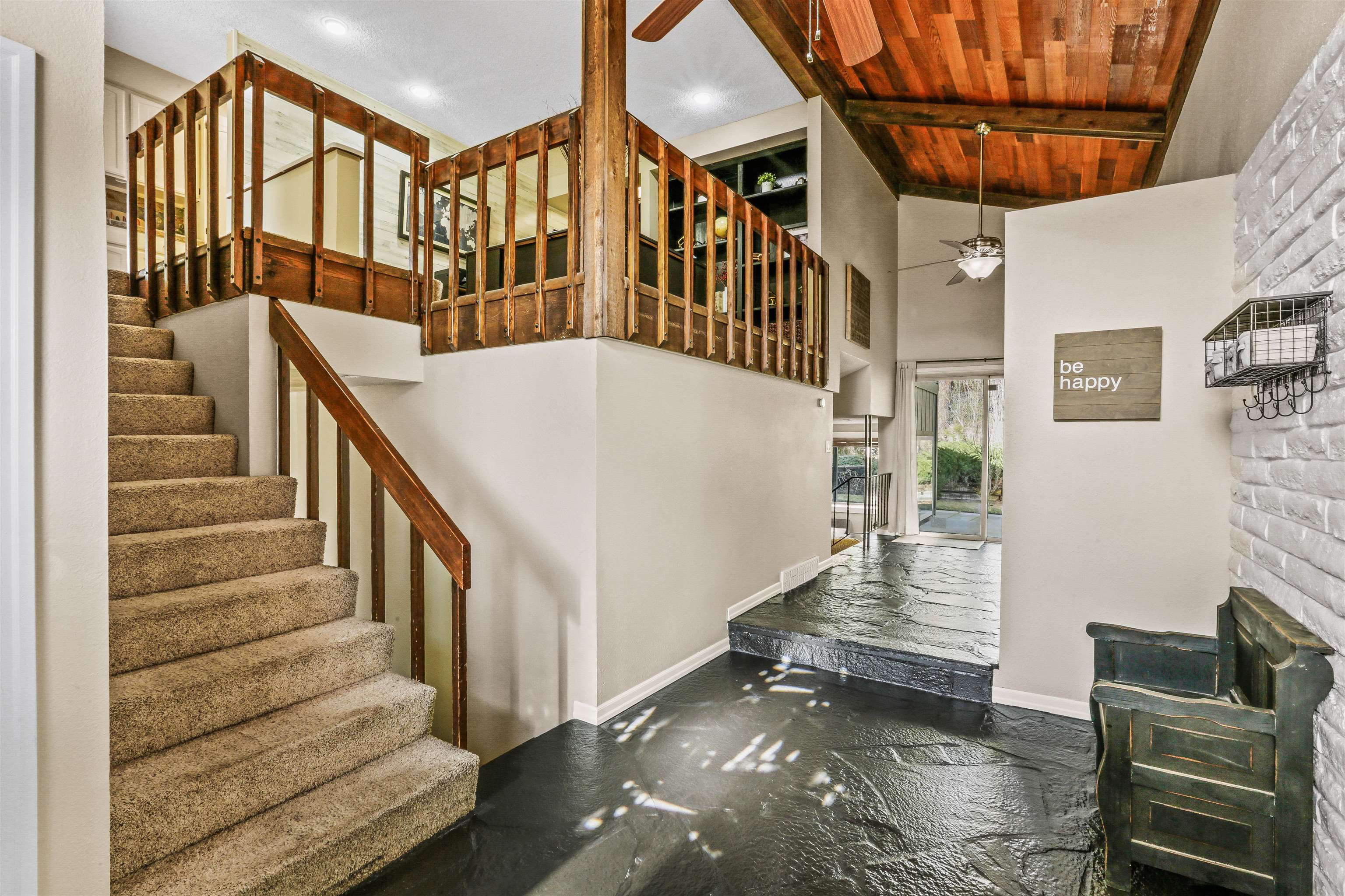 216 W Fleming Ave - Photo 4