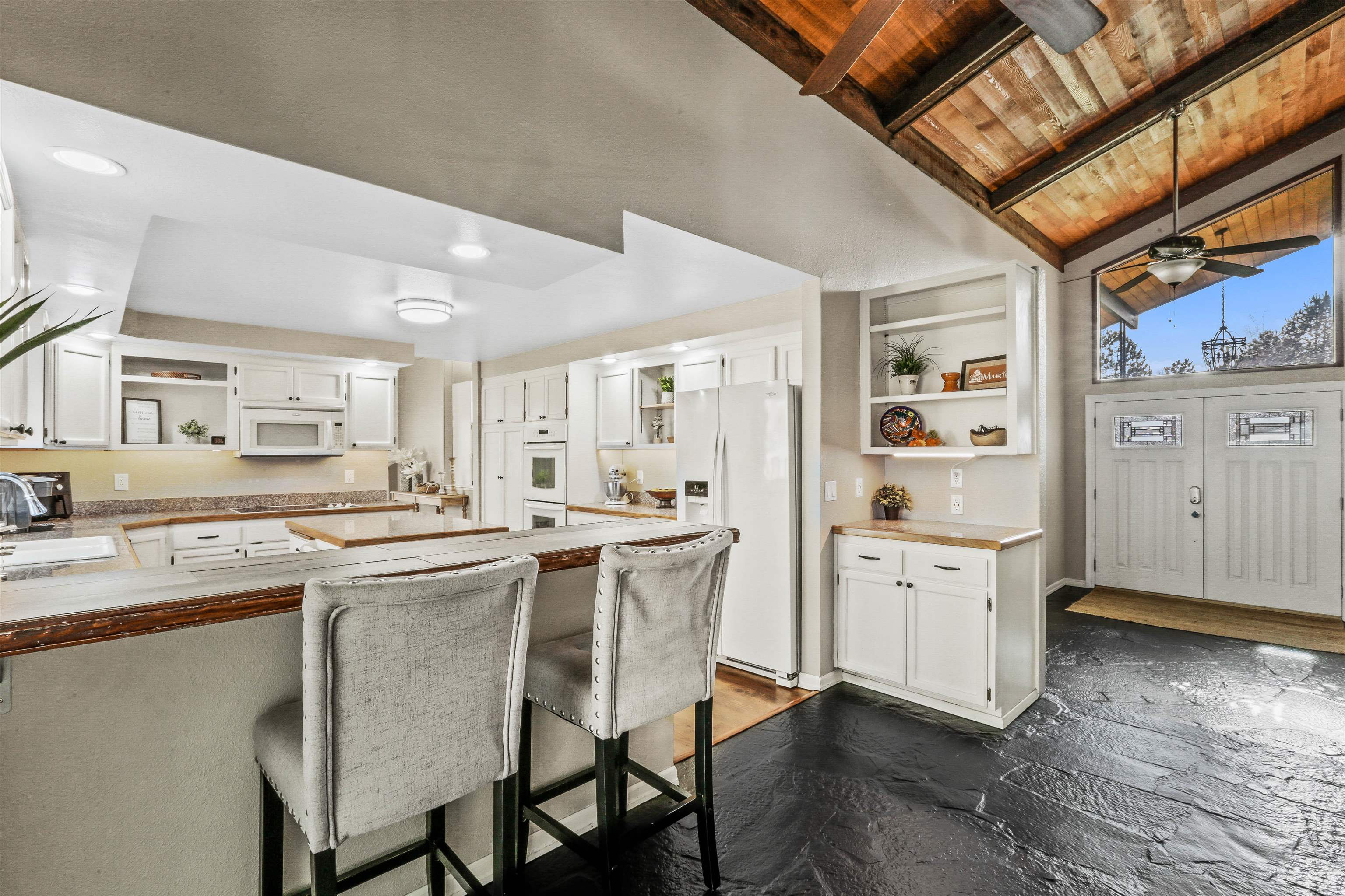 216 W Fleming Ave - Photo 5