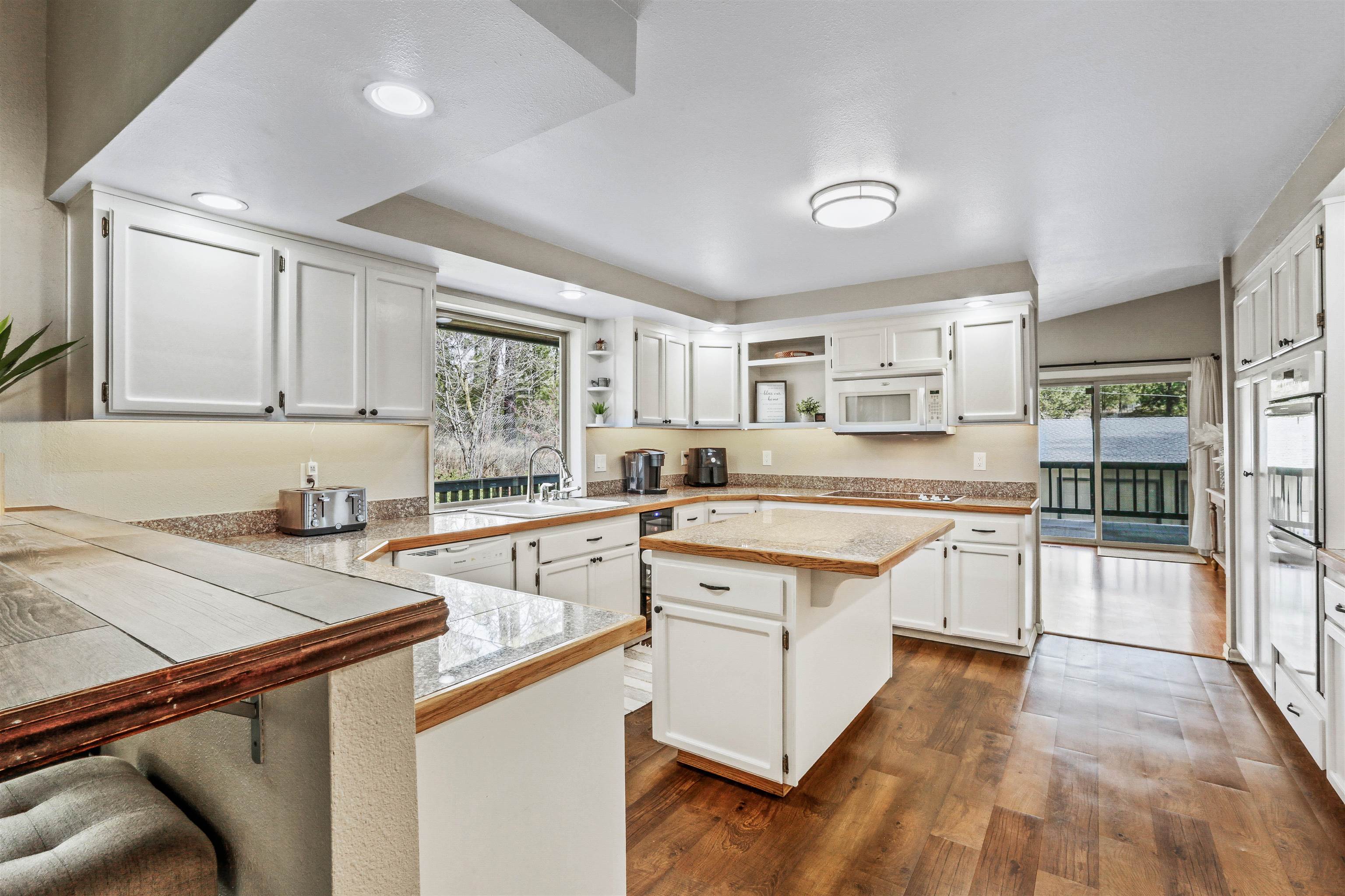 216 W Fleming Ave - Photo 6
