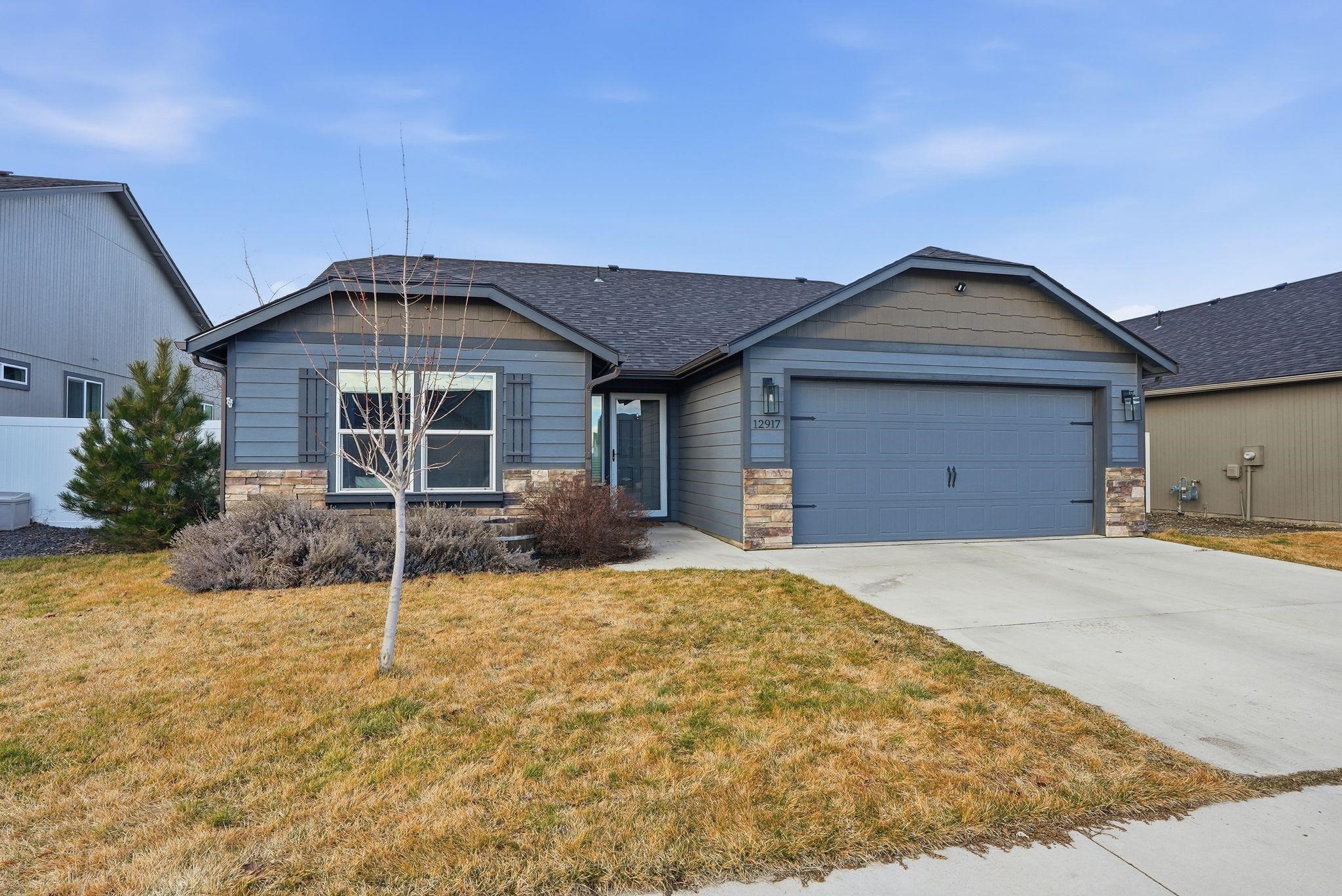 12917 E Wabash Ct - Photo 2