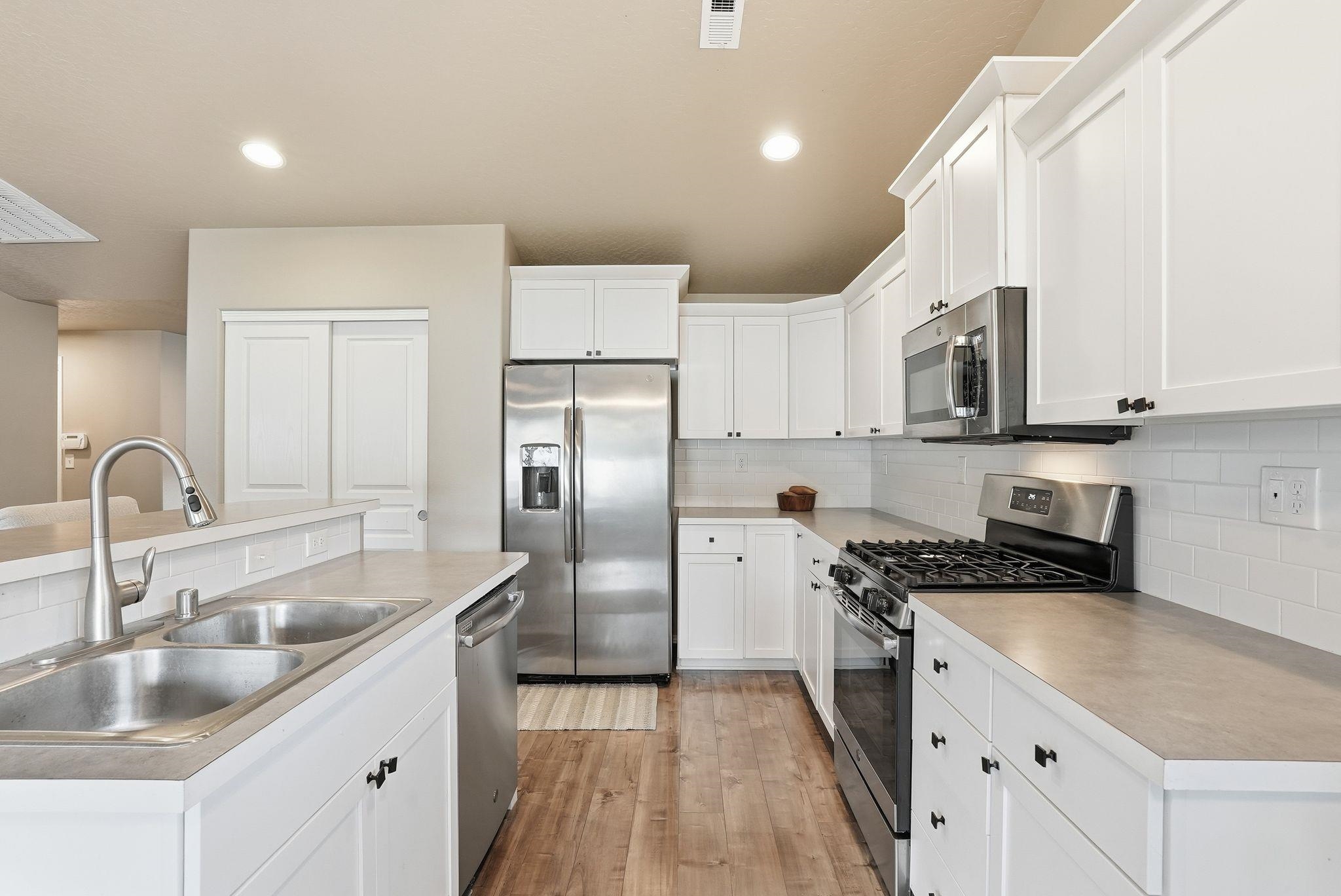 12917 E Wabash Ct - Photo 11