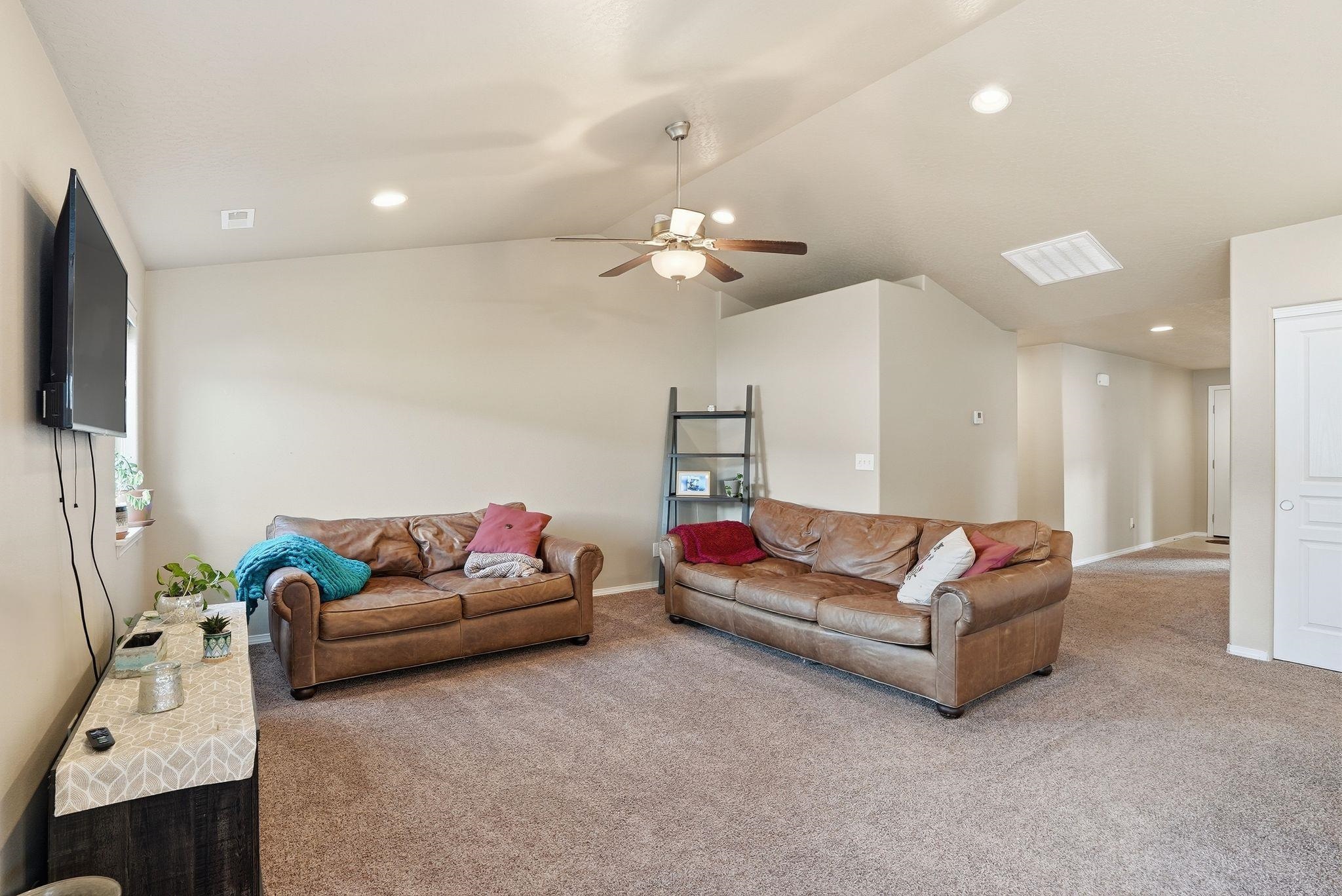 12917 E Wabash Ct - Photo 6