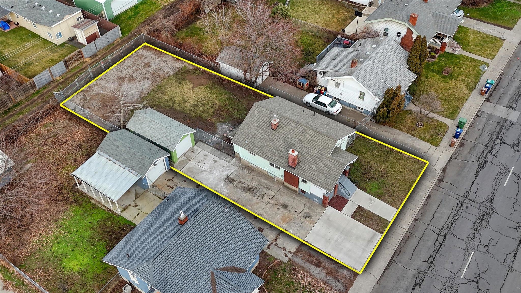 4107 E 2nd Ave - Photo 2