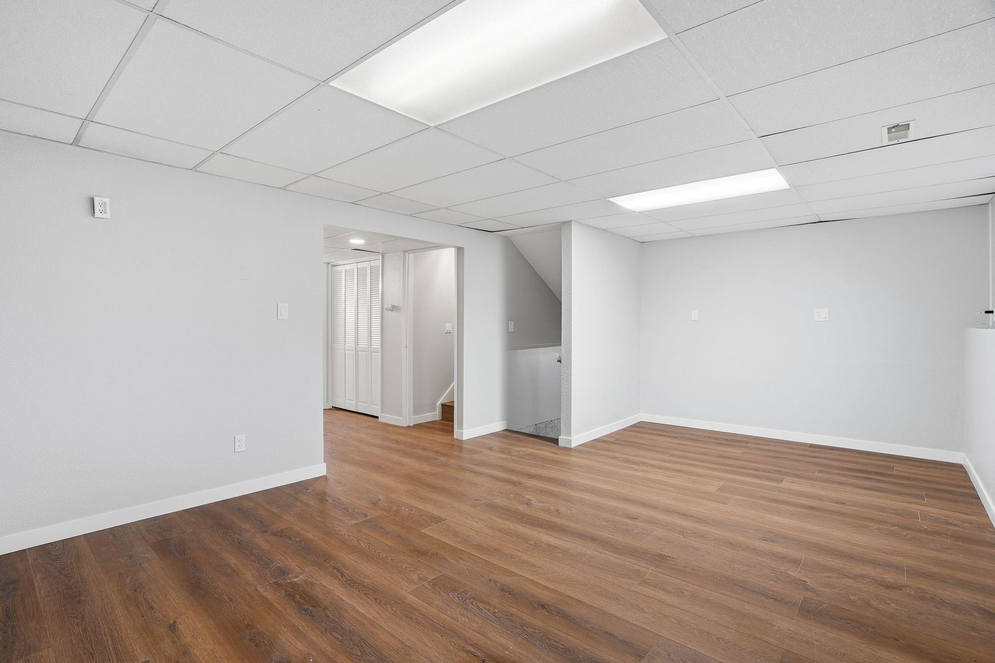 414 S Henry Rd - Photo 25