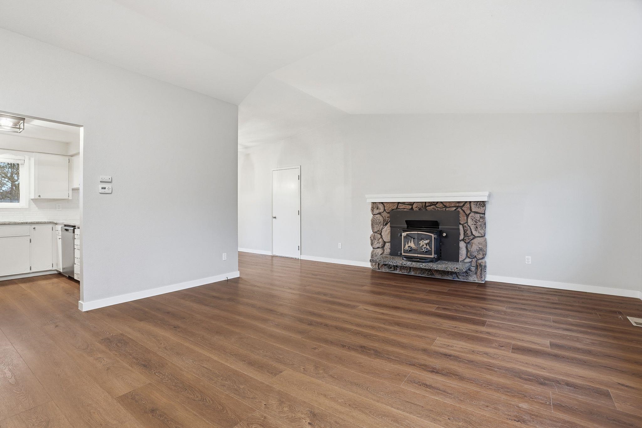414 S Henry Rd - Photo 4