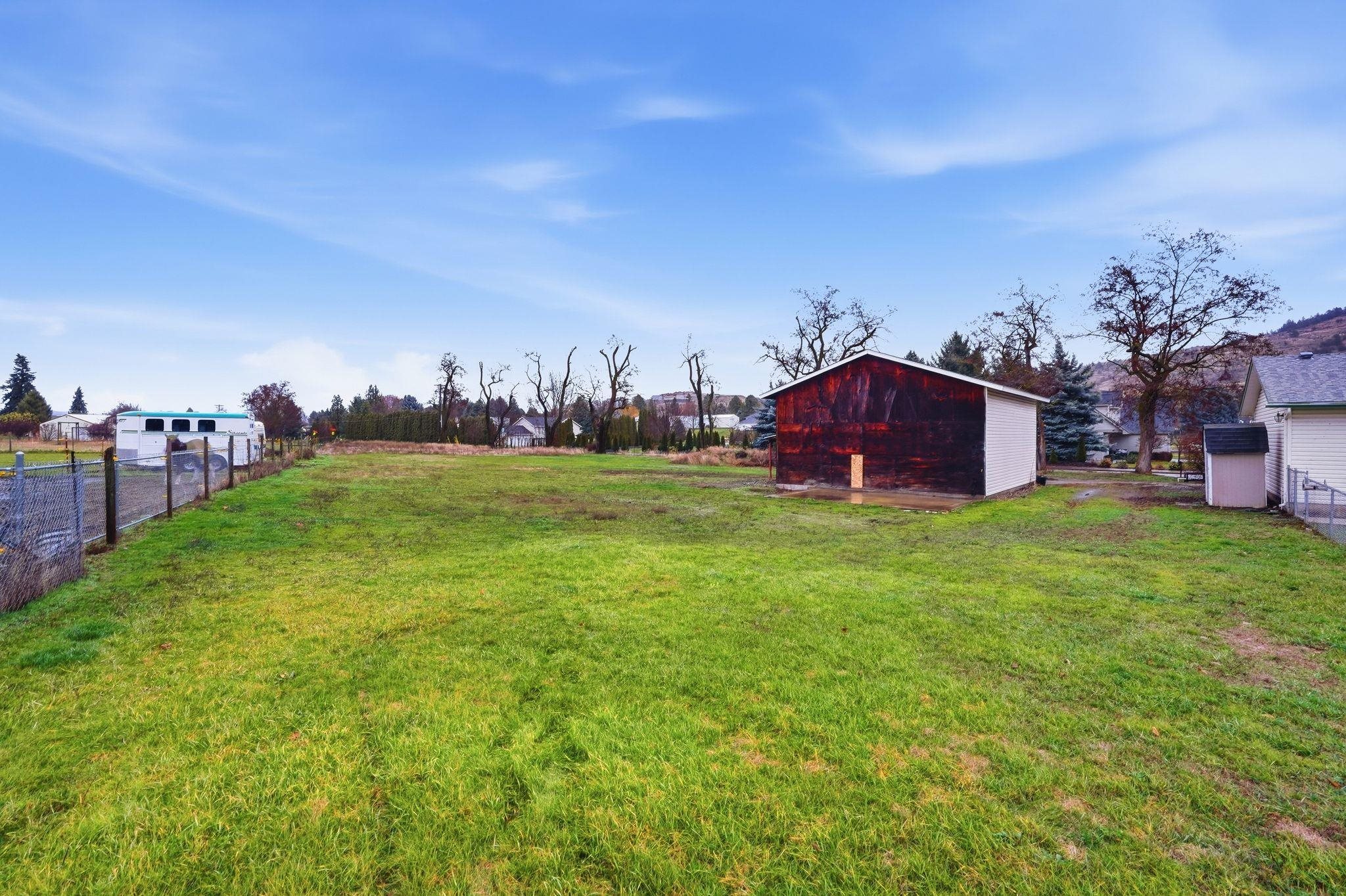 414 S Henry Rd - Photo 35