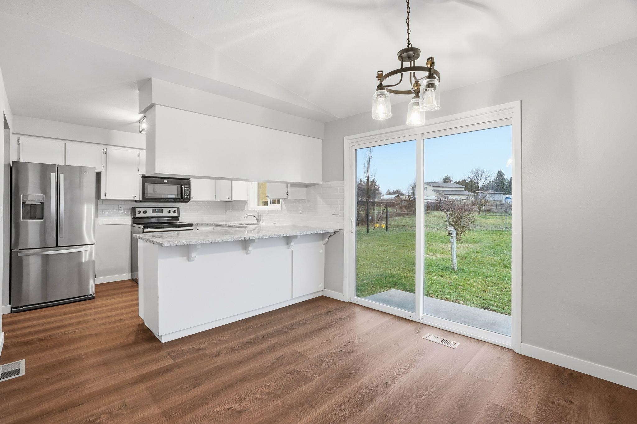 414 S Henry Rd - Photo 9