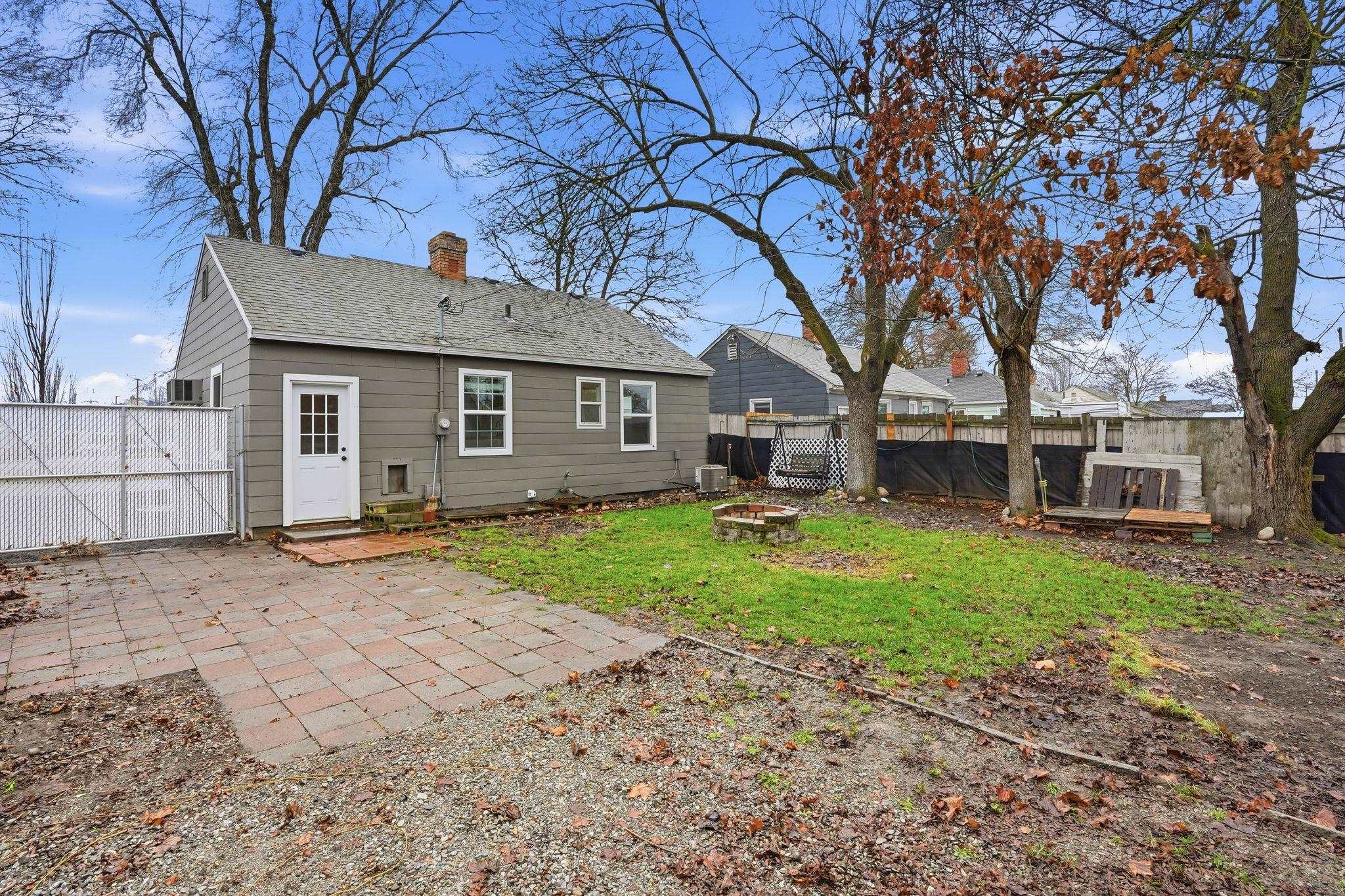 5623 E Parkwater Ave - Photo 22