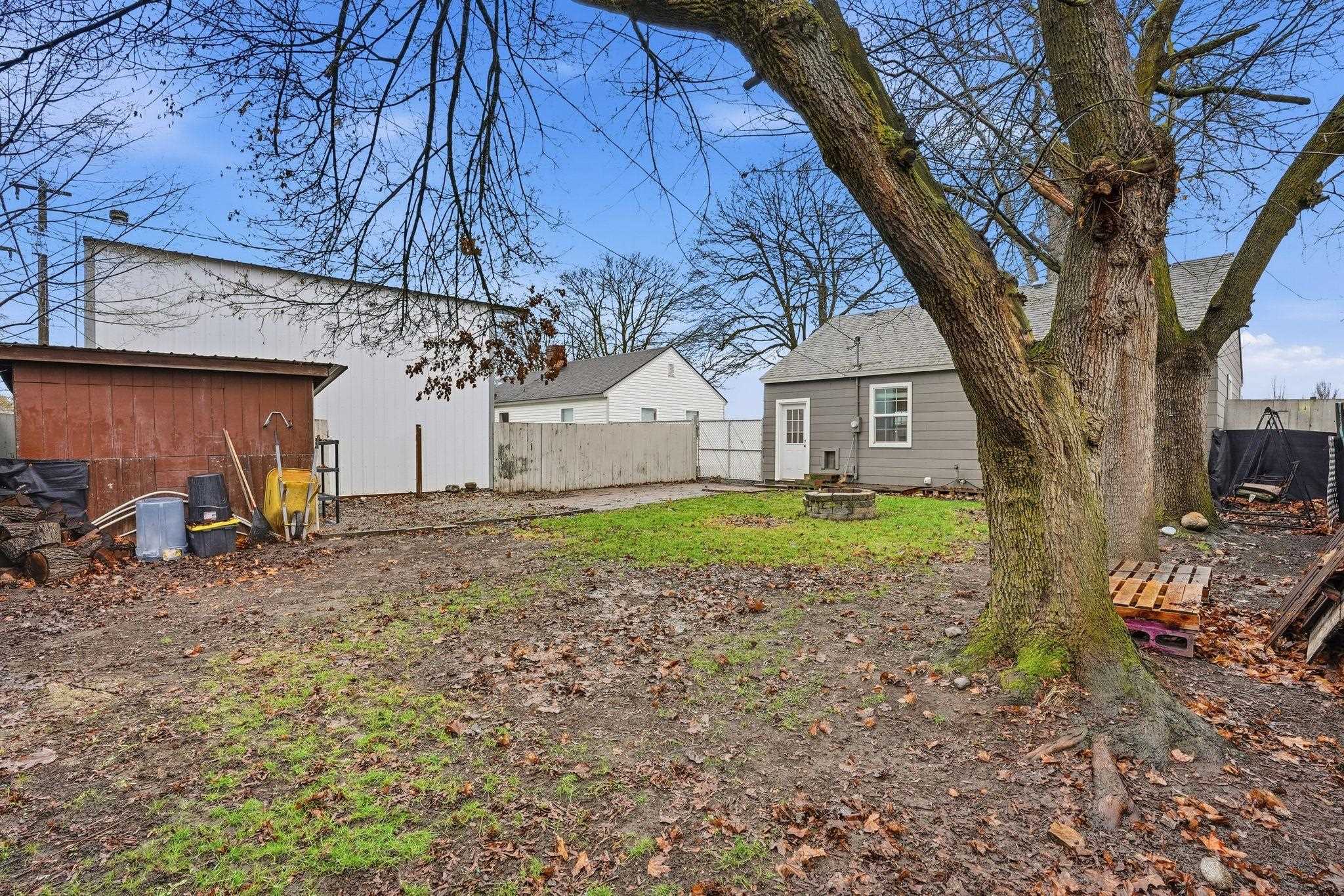 5623 E Parkwater Ave - Photo 24