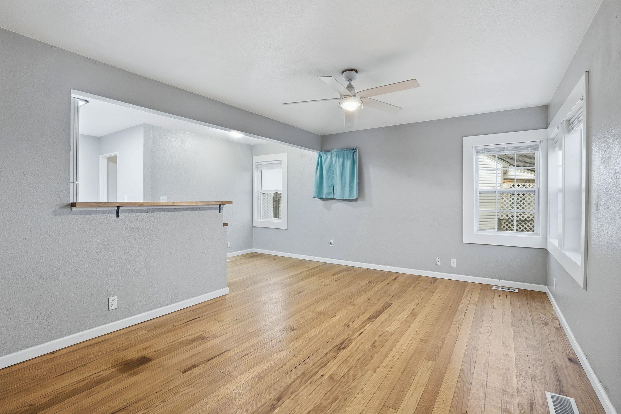 5623 E Parkwater Ave - Photo 4