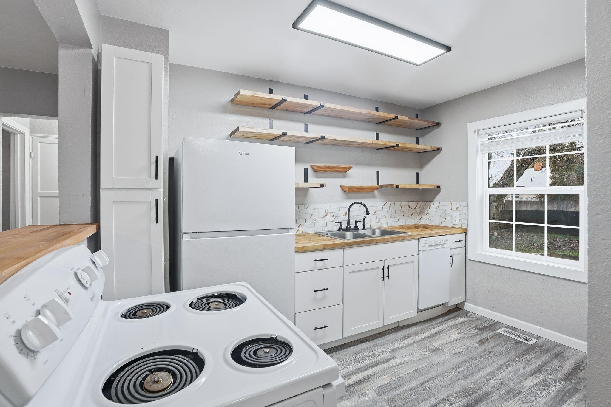 5623 E Parkwater Ave - Photo 8