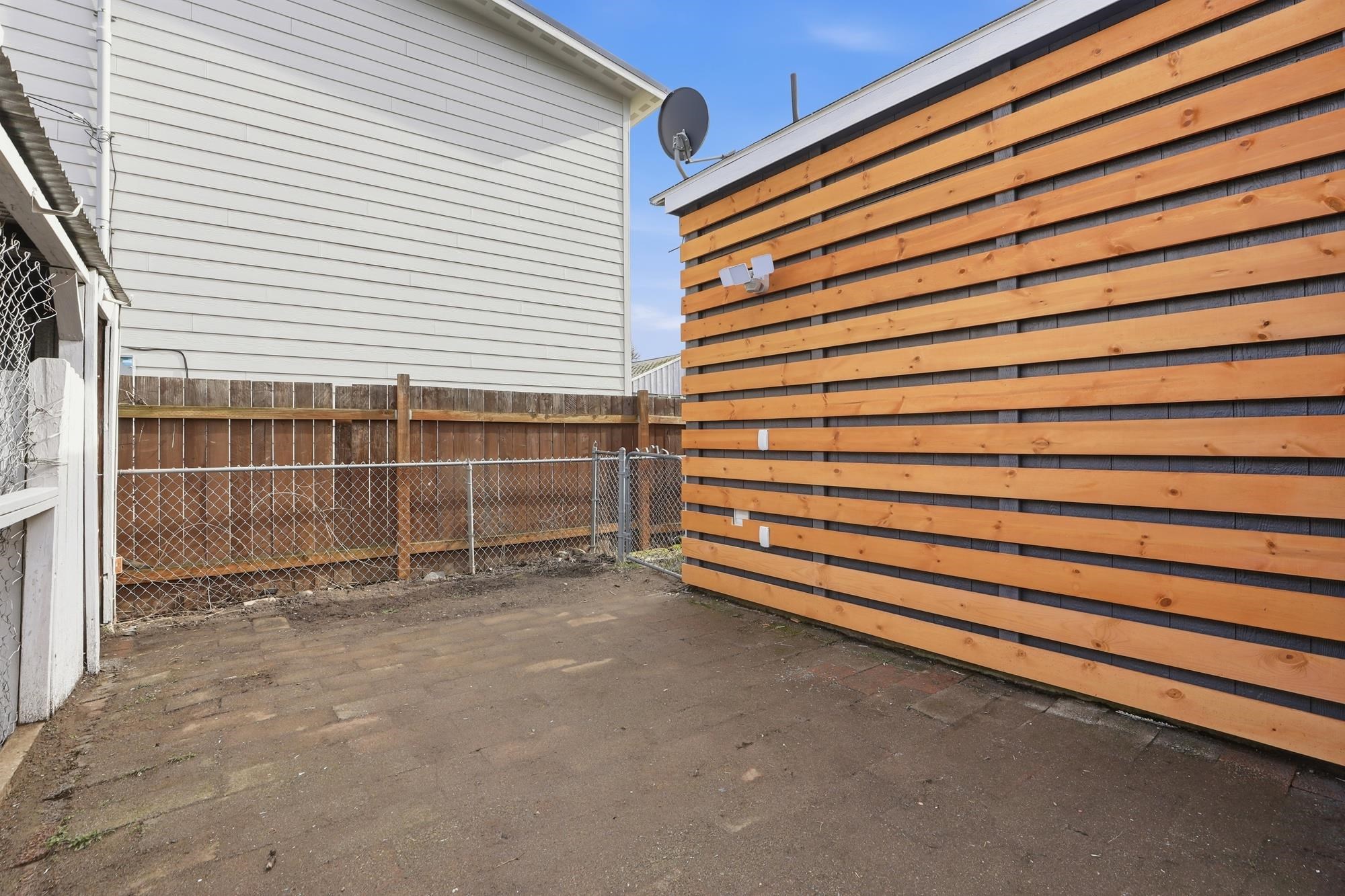 3928 W Longfellow Ave - Photo 18