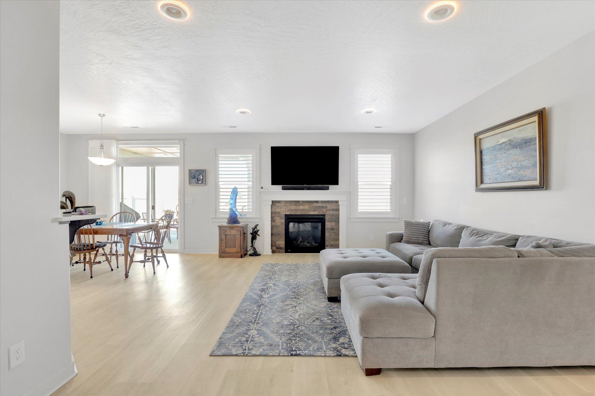 1725 S Donwood St - Photo 3