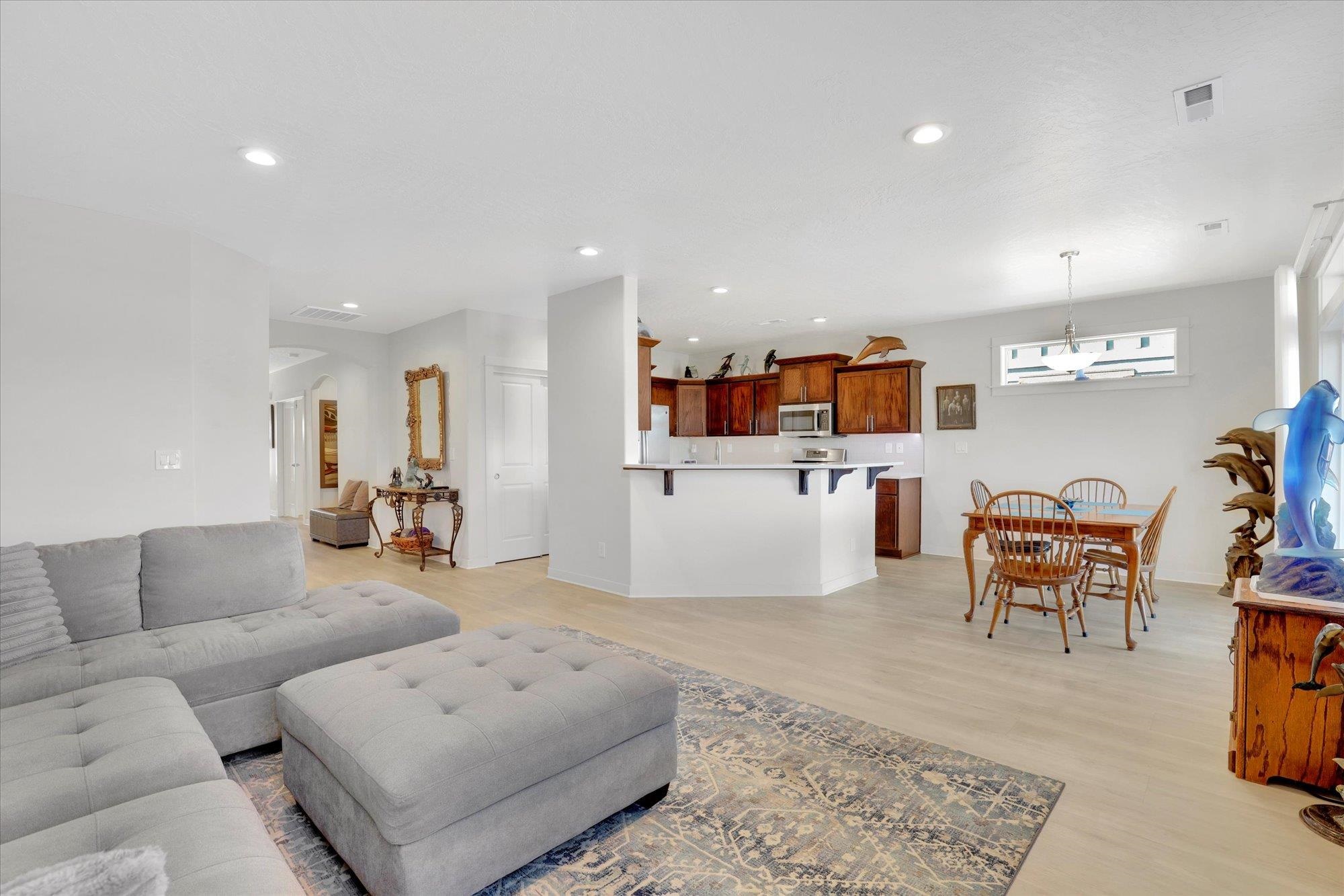 1725 S Donwood St - Photo 4