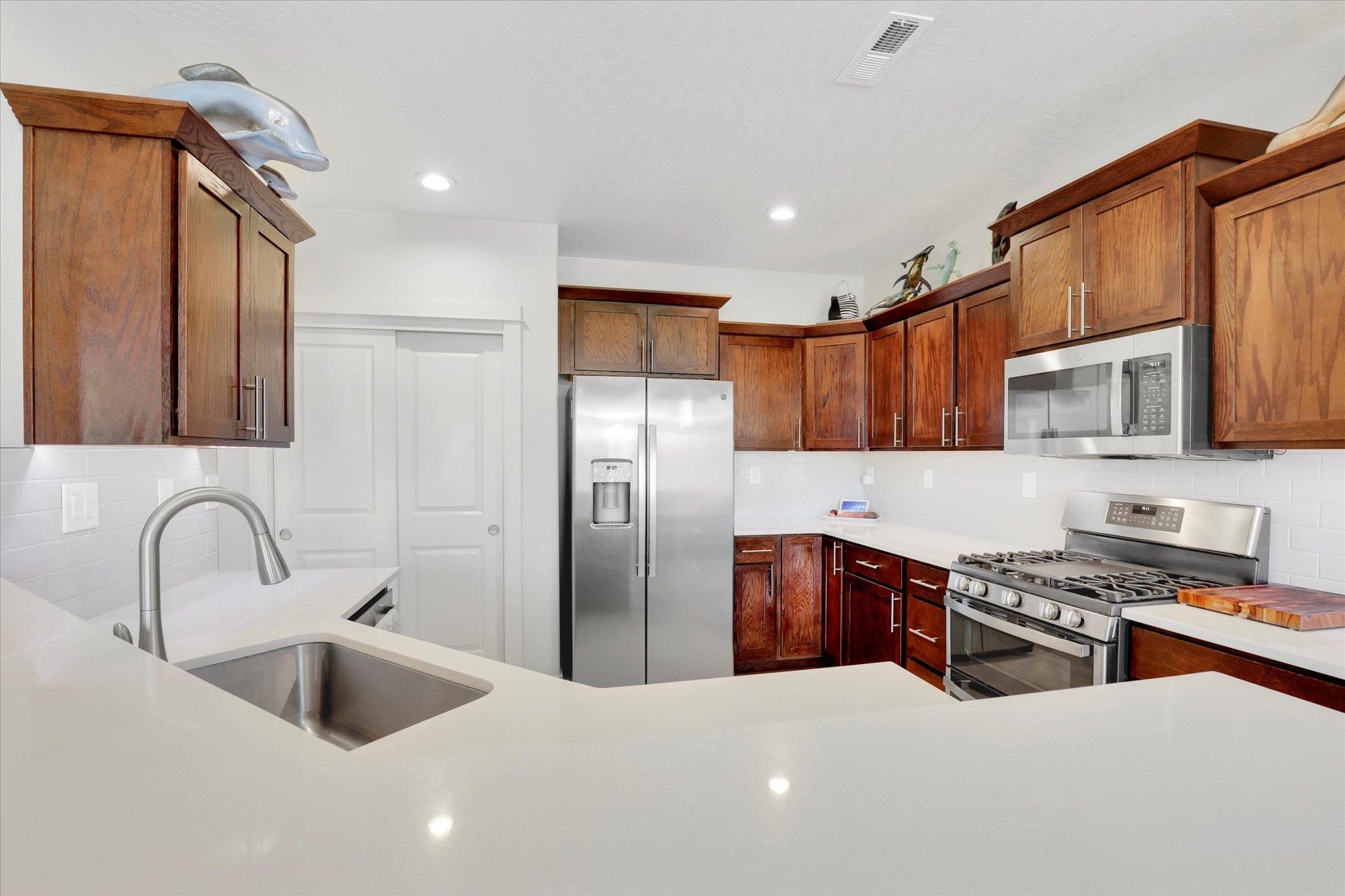 1725 S Donwood St - Photo 8
