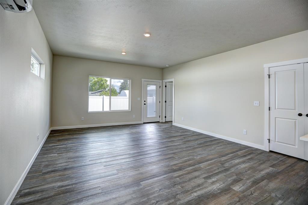 228 N Vercler Ln - Photo 6