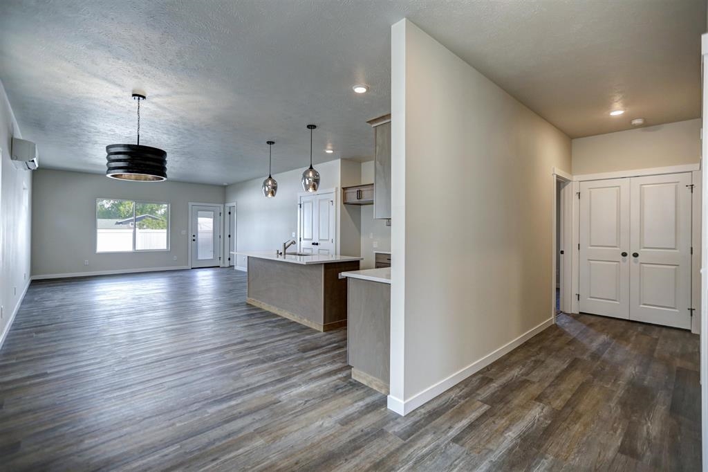 228 N Vercler Ln - Photo 7