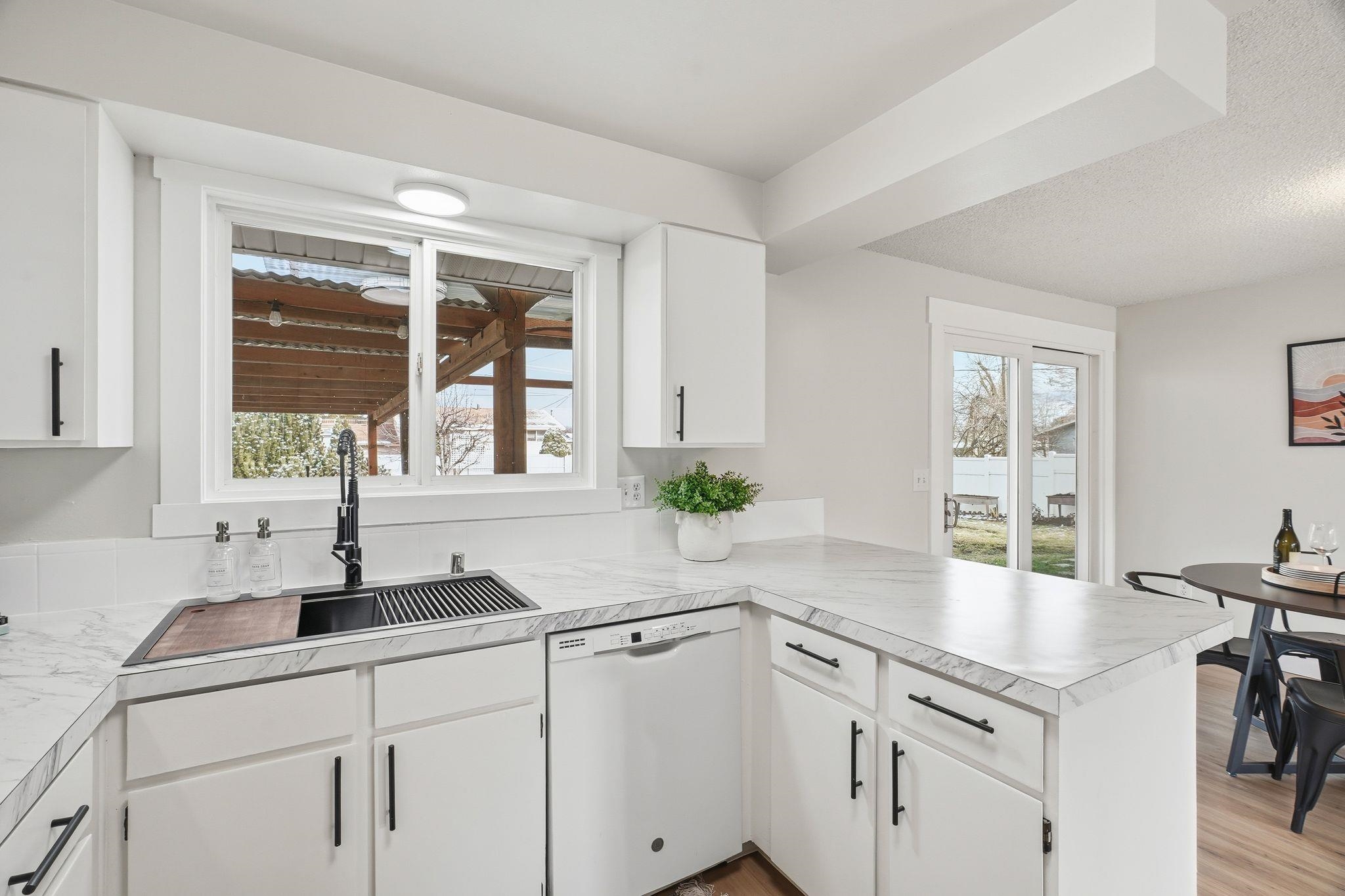 6910 N Wiscomb Dr - Photo 11