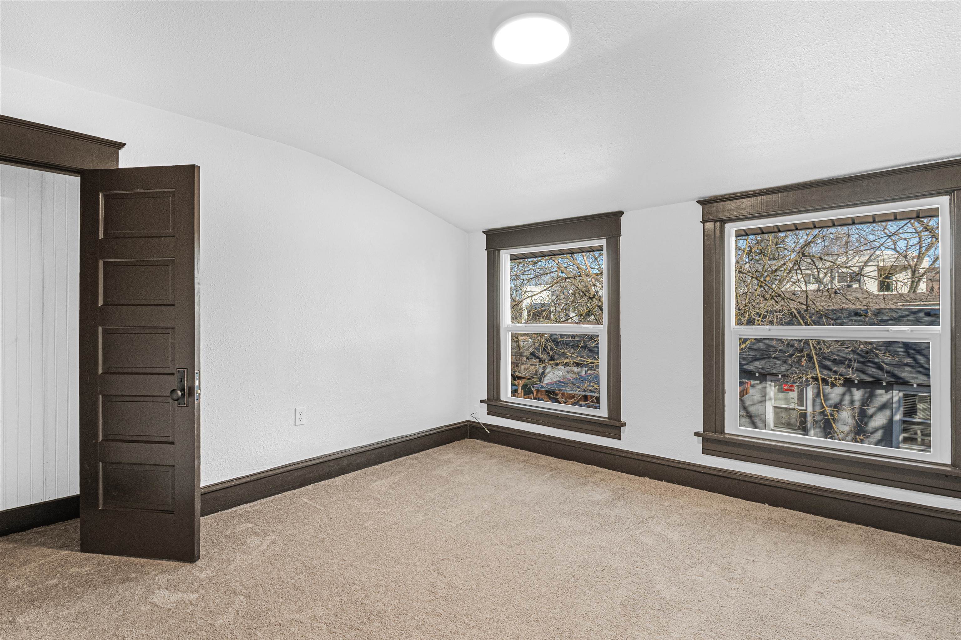 2711 E Everett Ave - Photo 17