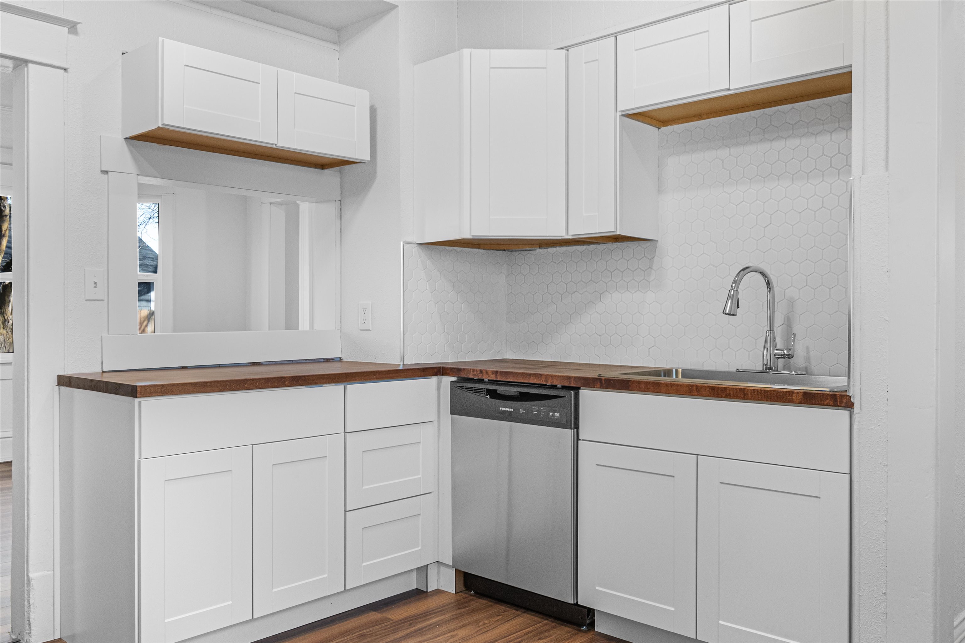 2711 E Everett Ave - Photo 9