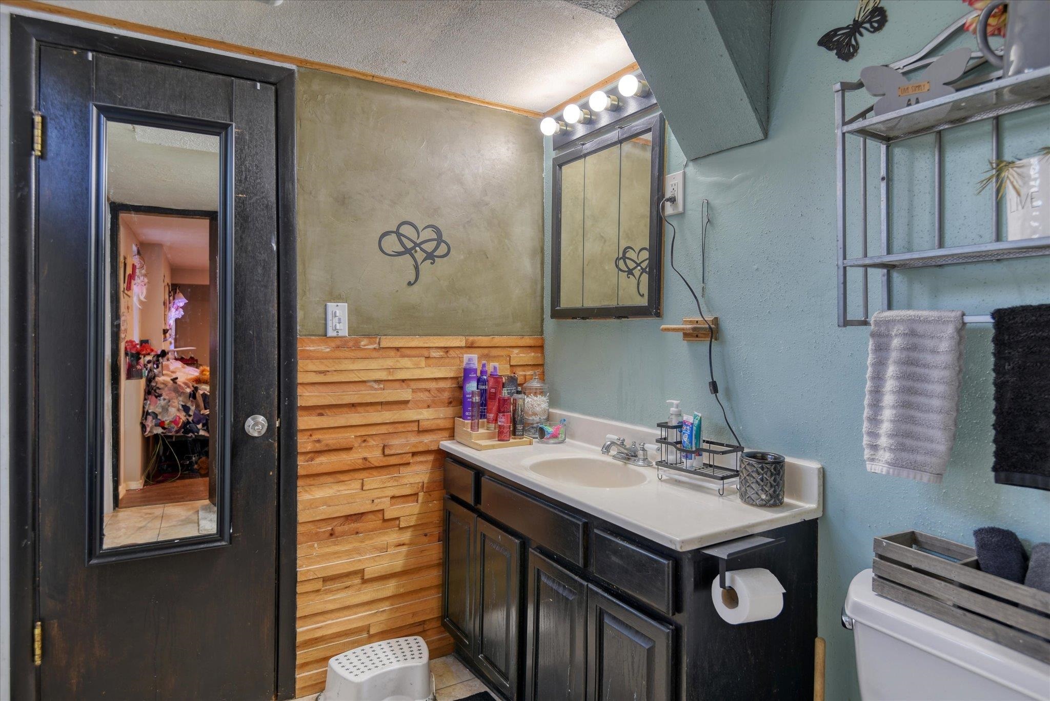 301 E Ermina Ave - Photo 15