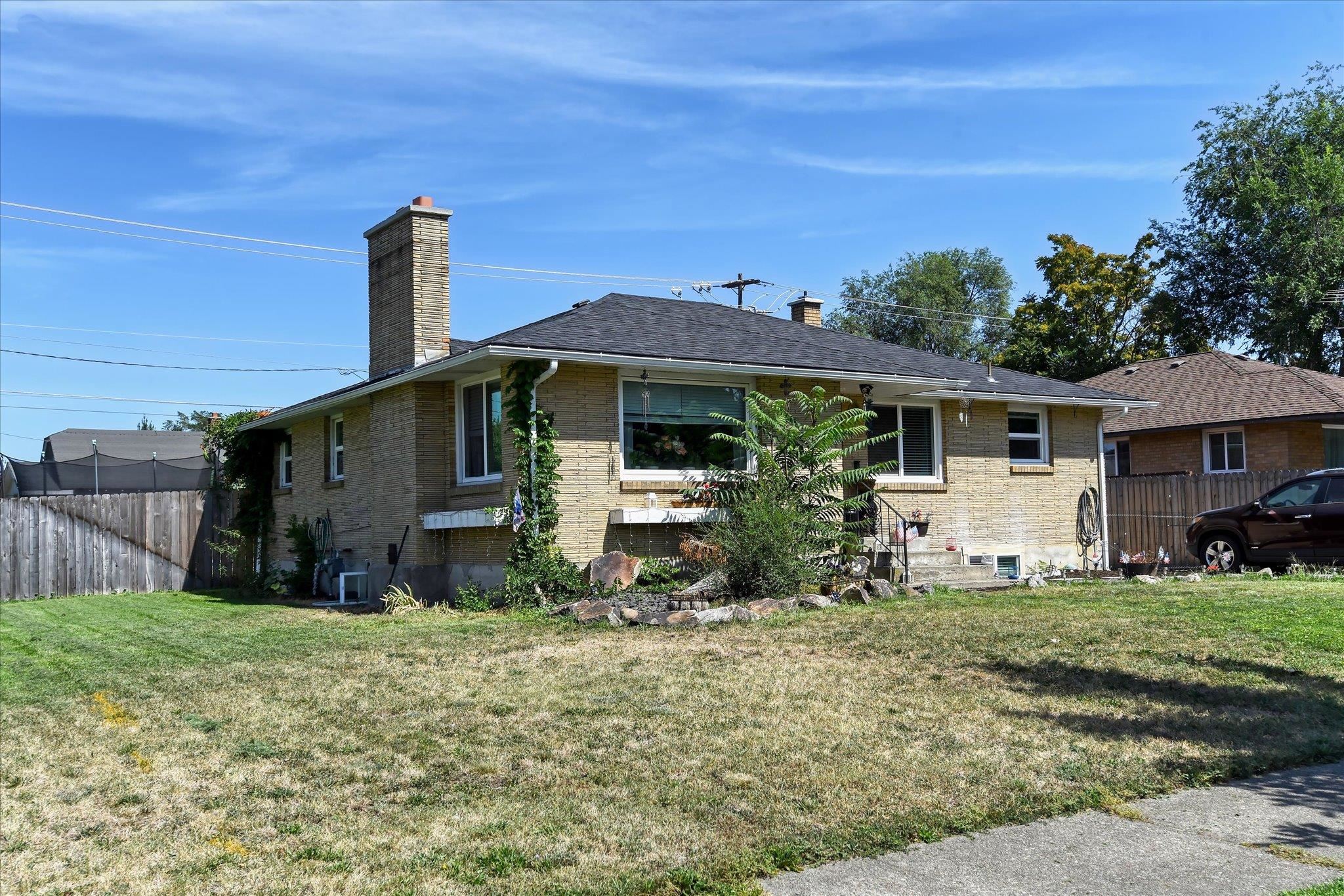 301 E Ermina Ave - Photo 22