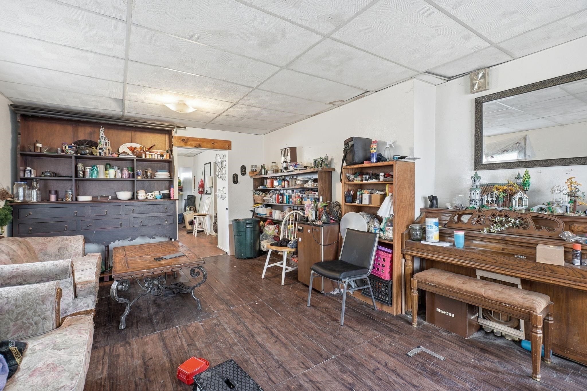 1213 W Maxwell Ave - Photo 3