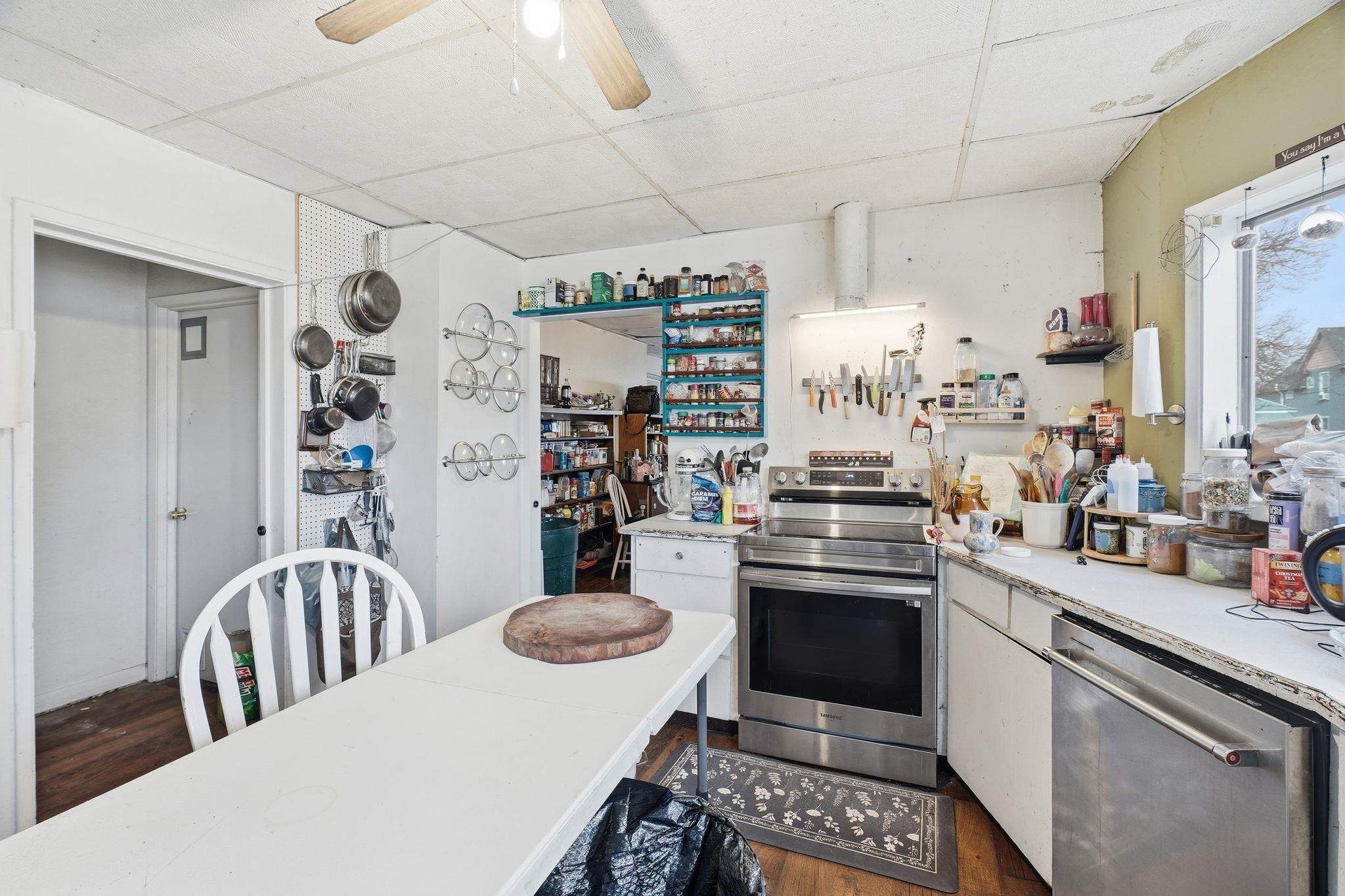 1213 W Maxwell Ave - Photo 6