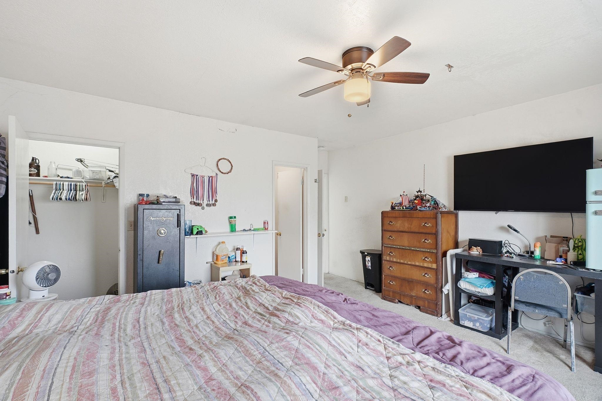 1213 W Maxwell Ave - Photo 9