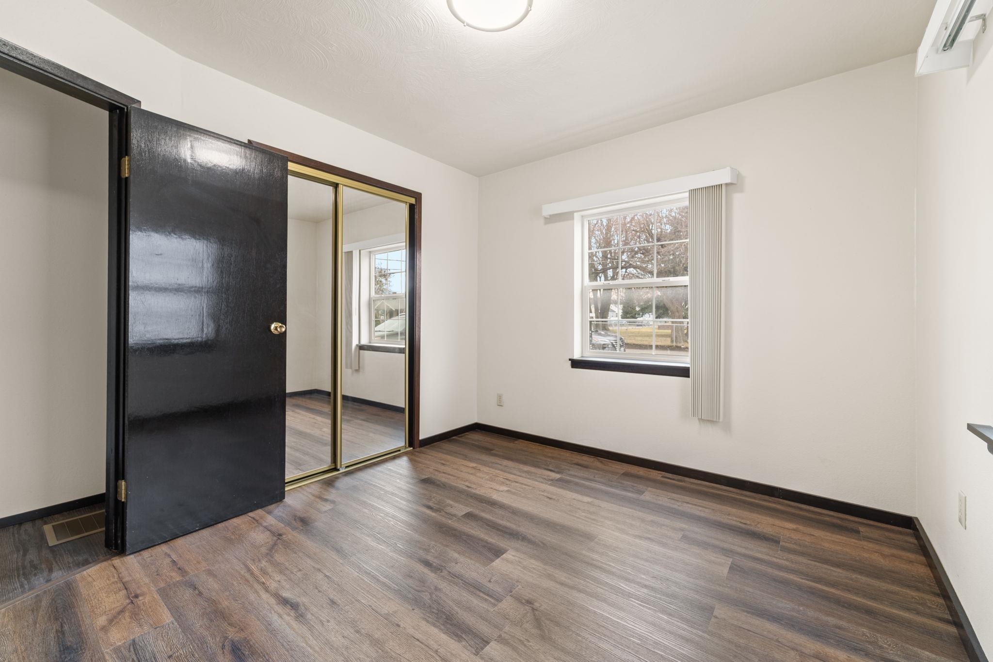 4401 N Best Rd - Photo 14