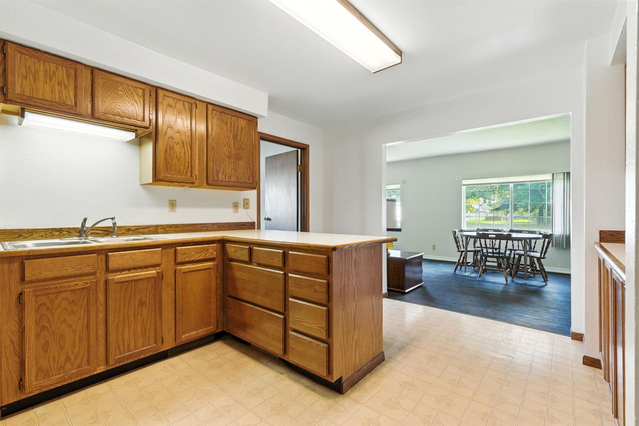 4401 N Best Rd - Photo 18