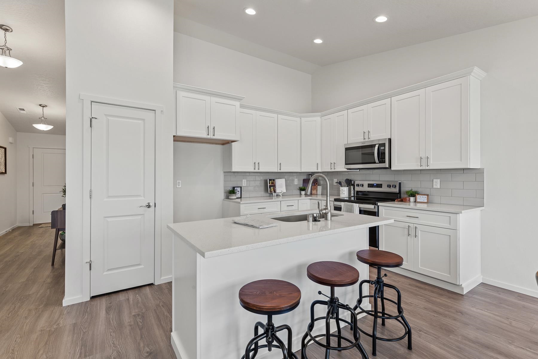 18311 E Indiana Ave - Photo 6