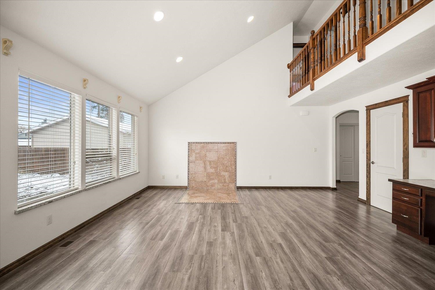 3212 E 33rd Ave - Photo 4