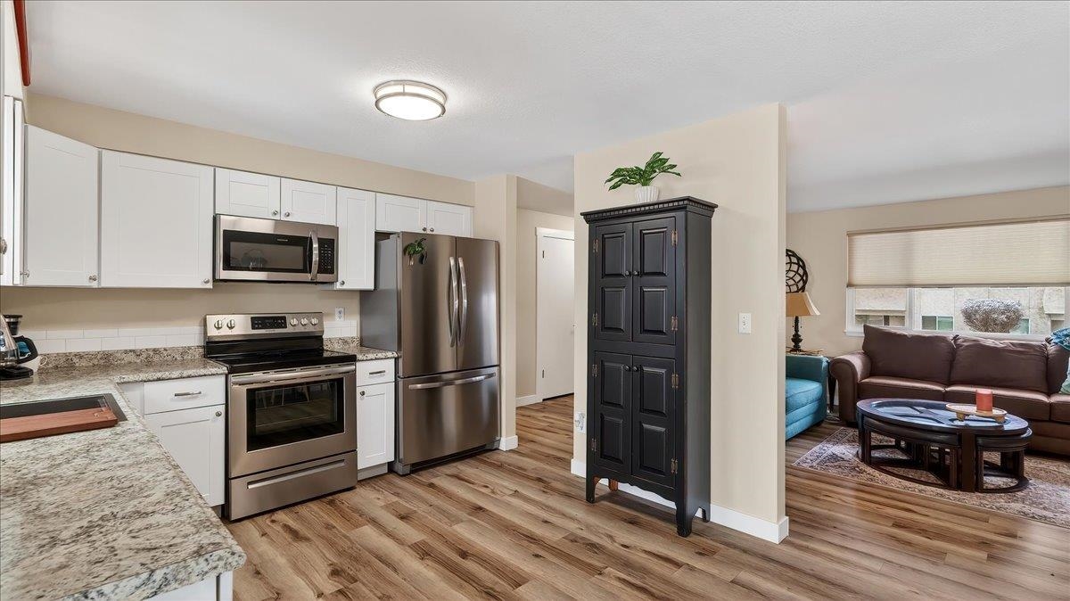 815 E Beacon Ave - Photo 13