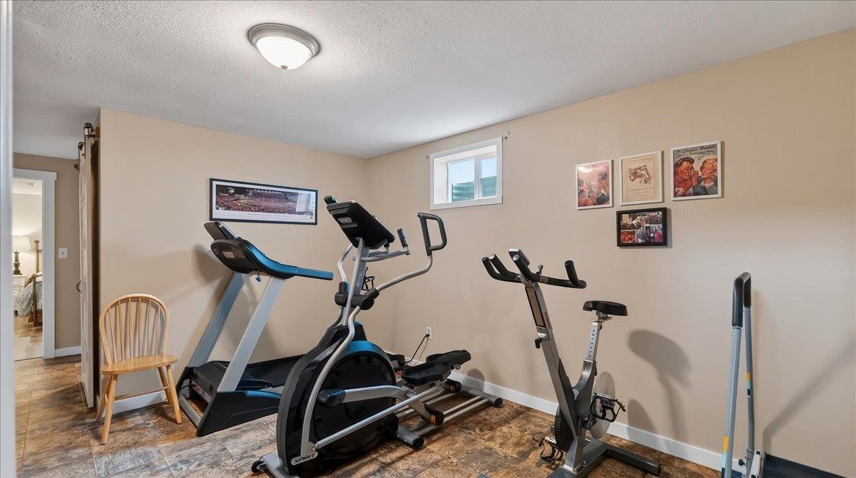 815 E Beacon Ave - Photo 23
