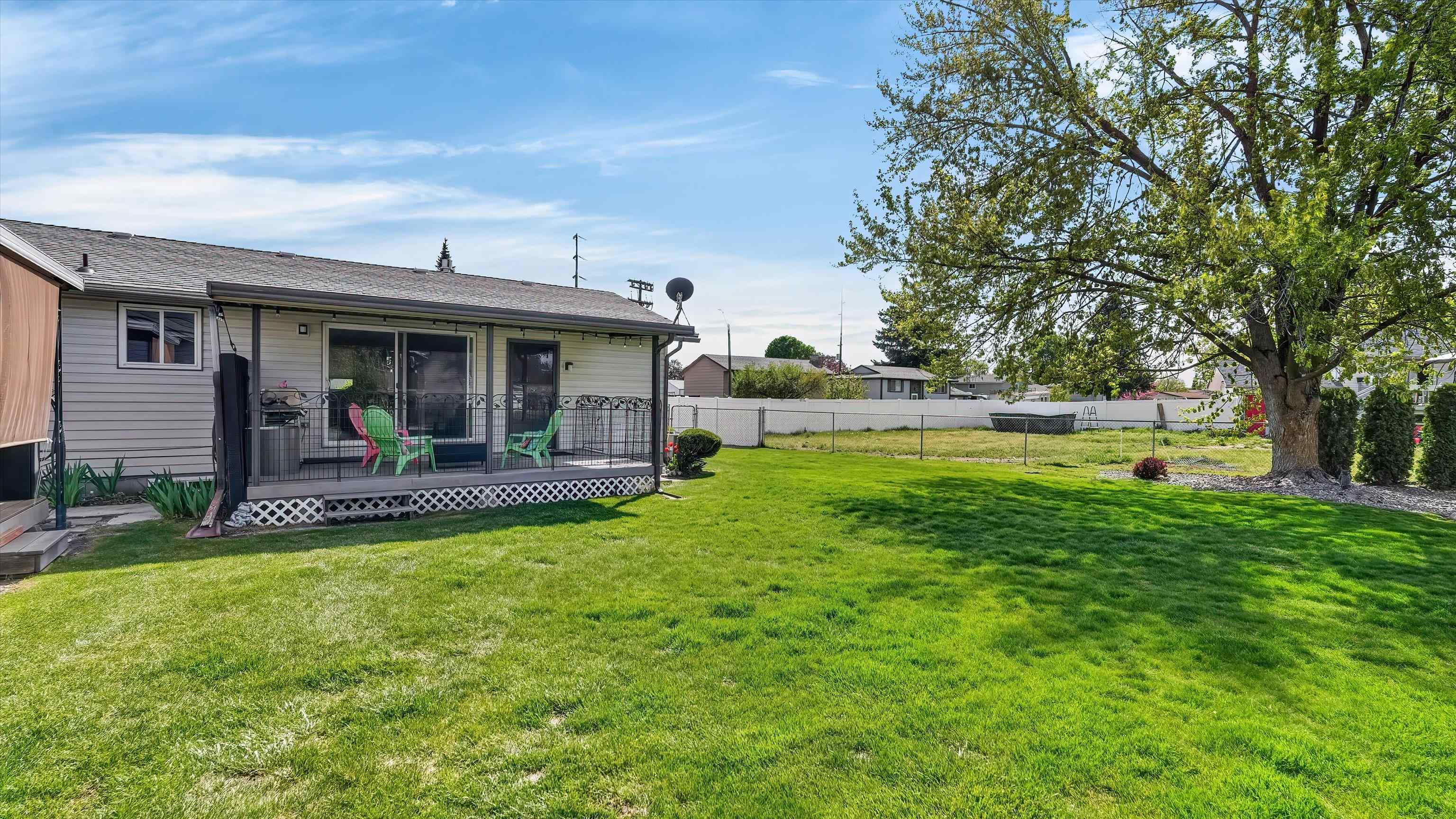 815 E Beacon Ave - Photo 38
