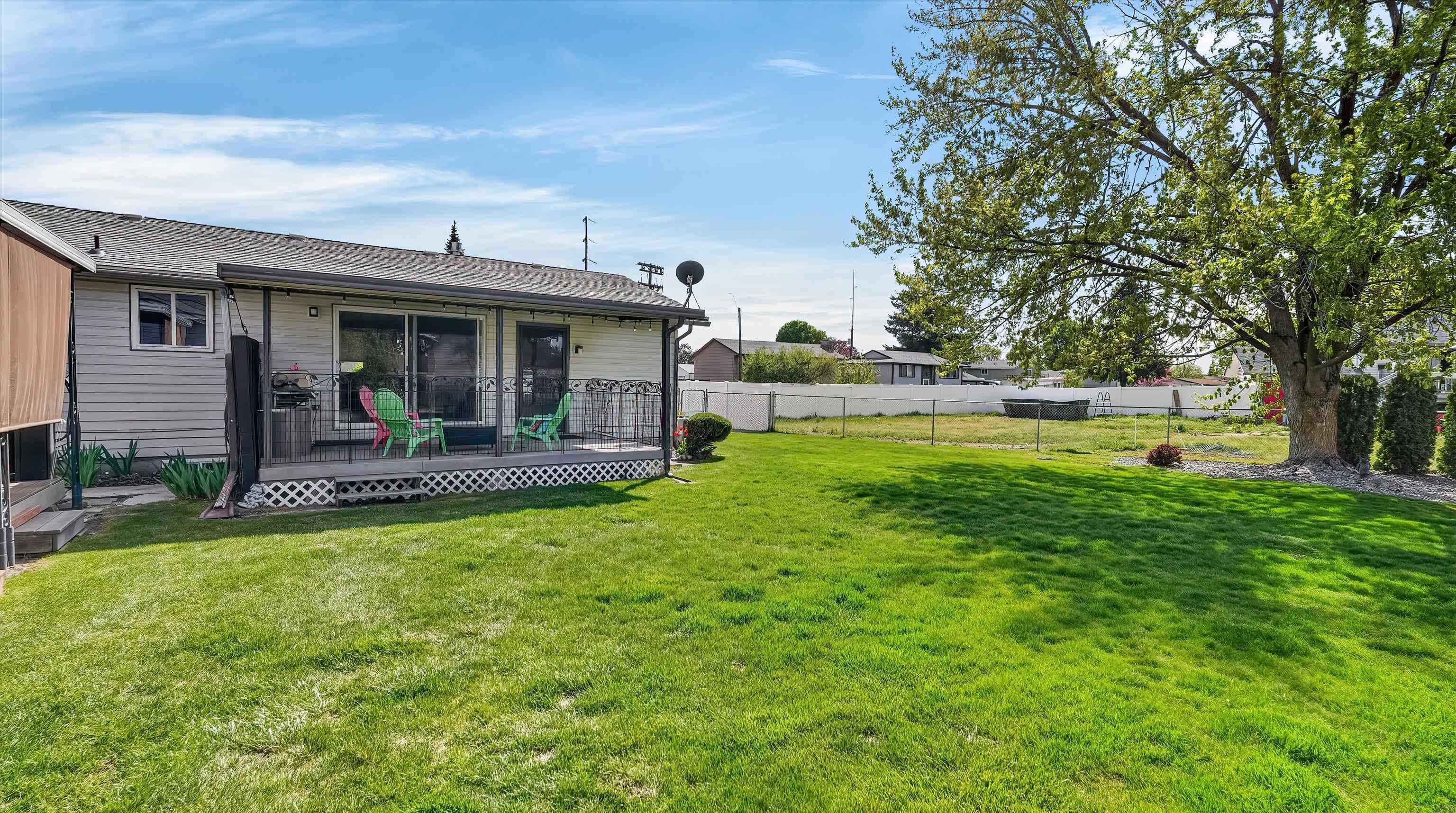 815 E Beacon Ave - Photo 39